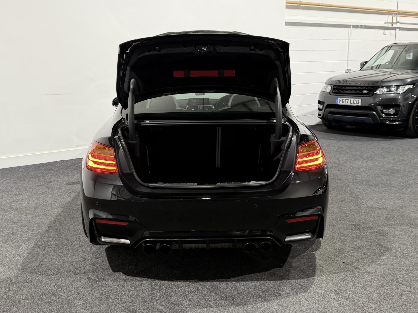BMW M4 3.0 BiTurbo Coupe 2dr Petrol DCT Euro 6 (s/s) (431 ps)