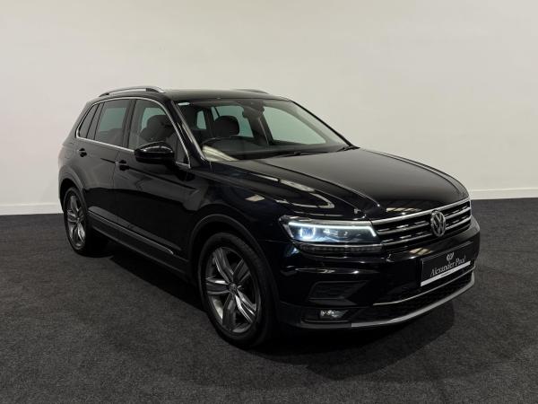 Volkswagen Tiguan 2.0 TDI SEL SUV 5dr Diesel Manual 4Motion Euro 6 (s/s) (150 ps)