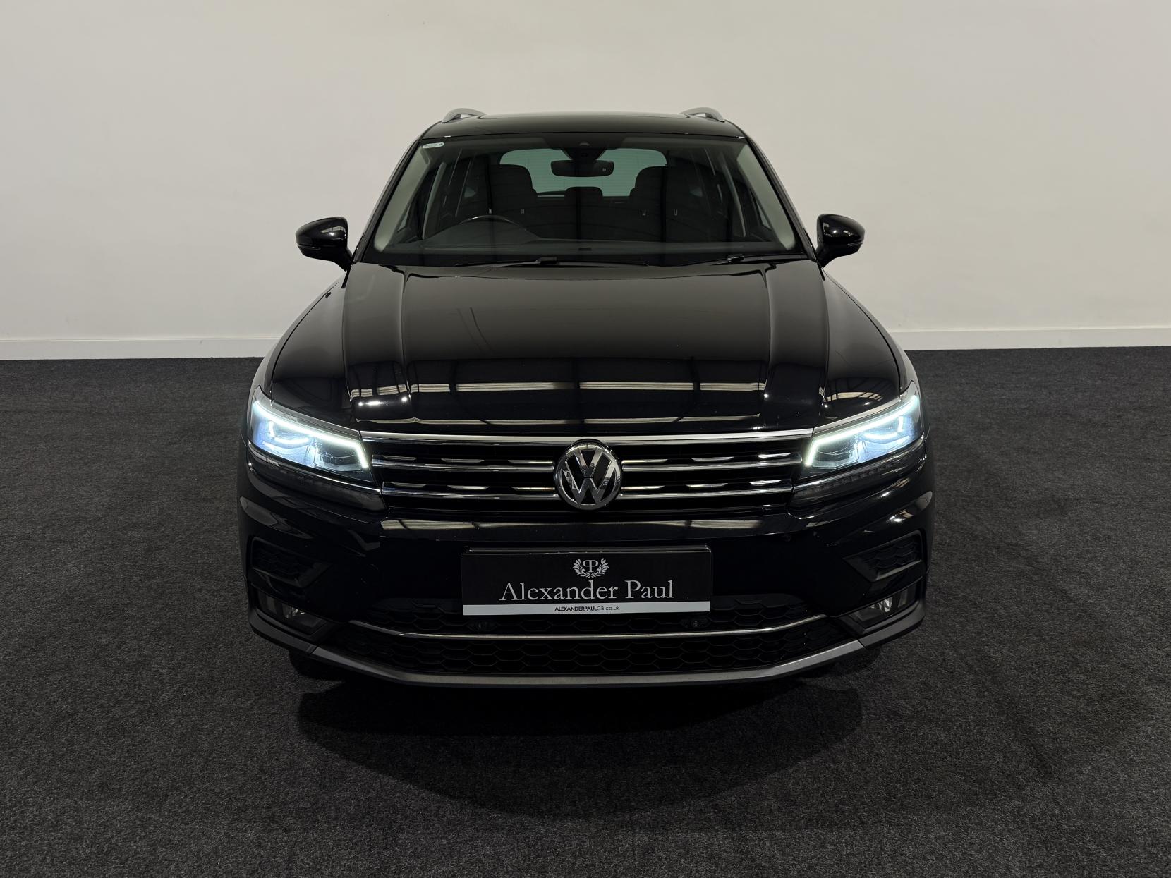 Volkswagen Tiguan 2.0 TDI SEL SUV 5dr Diesel Manual 4Motion Euro 6 (s/s) (150 ps)