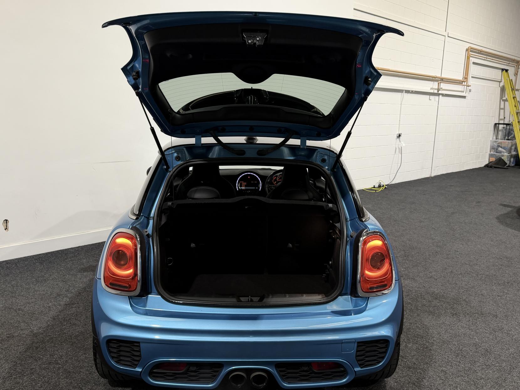 MINI Hatch 2.0 John Cooper Works Hatchback 3dr Petrol Manual Euro 6 (s/s) (231 ps)
