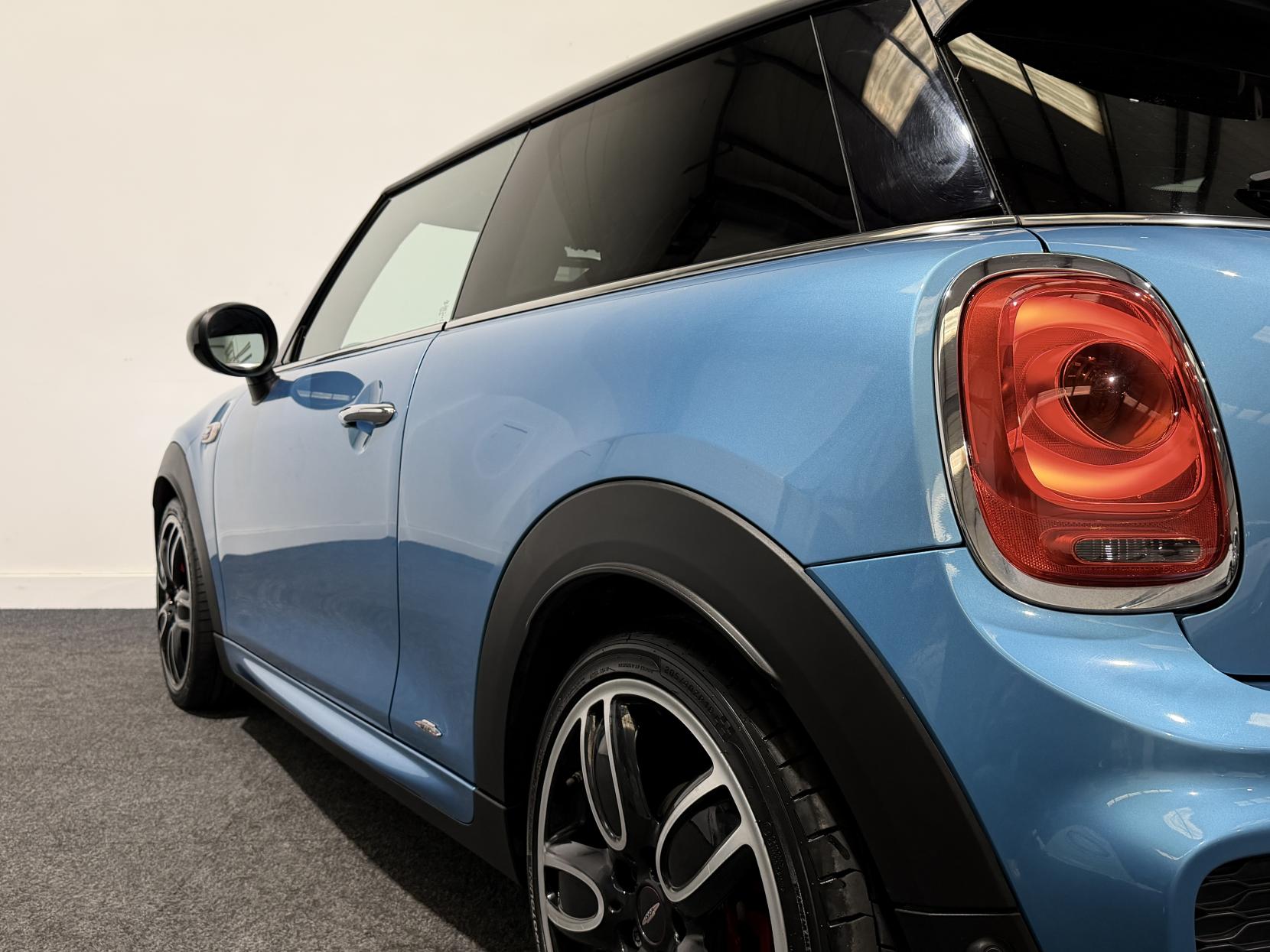 MINI Hatch 2.0 John Cooper Works Hatchback 3dr Petrol Manual Euro 6 (s/s) (231 ps)