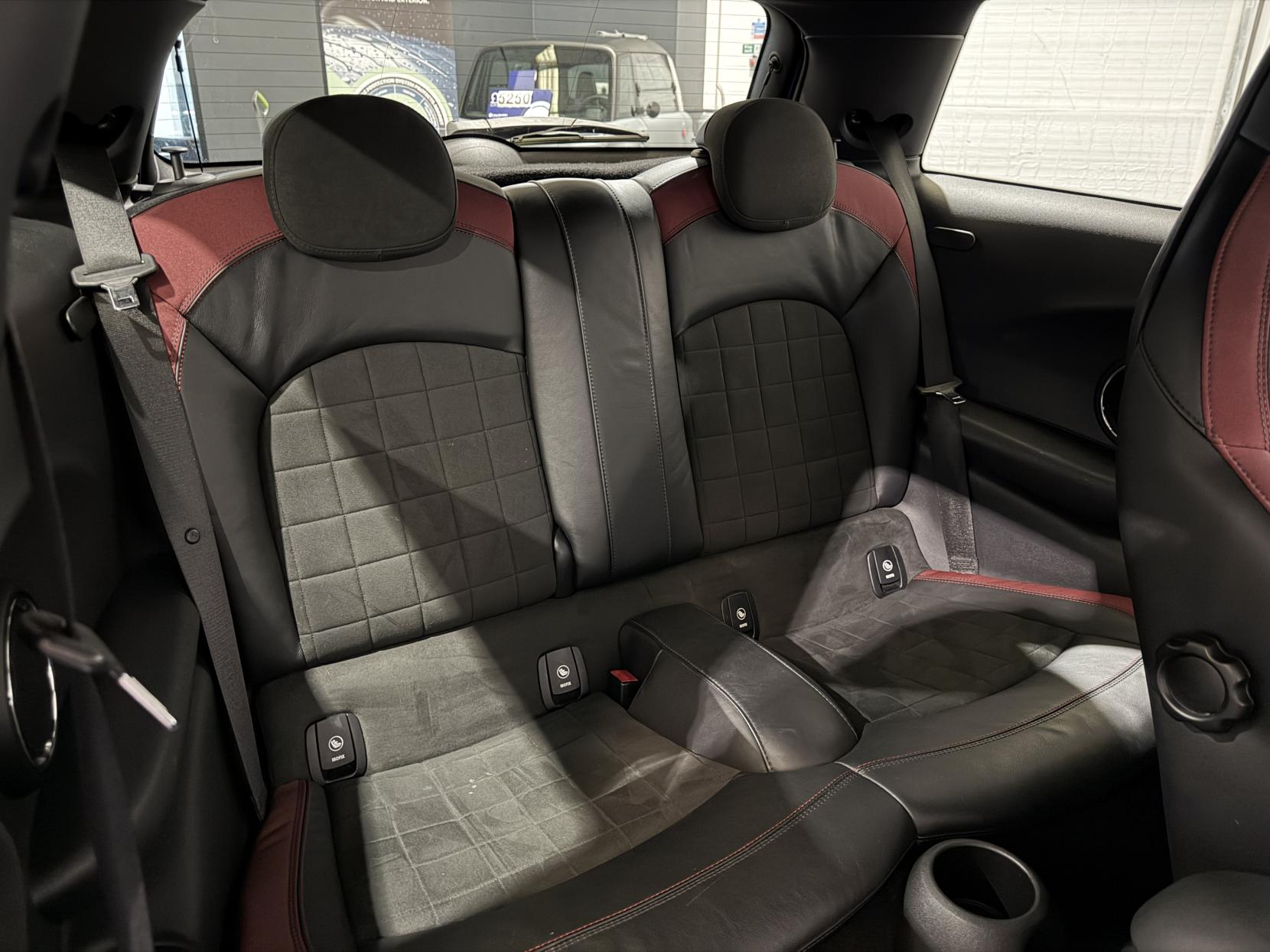 MINI Hatch 2.0 John Cooper Works Hatchback 3dr Petrol Manual Euro 6 (s/s) (231 ps)