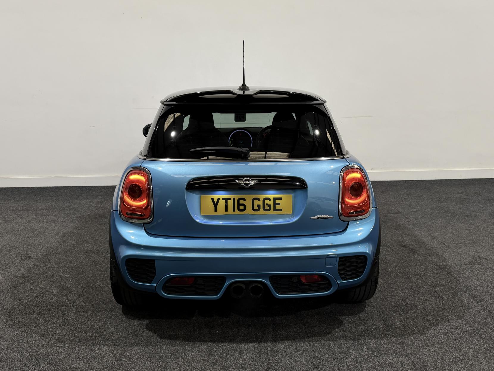 MINI Hatch 2.0 John Cooper Works Hatchback 3dr Petrol Manual Euro 6 (s/s) (231 ps)