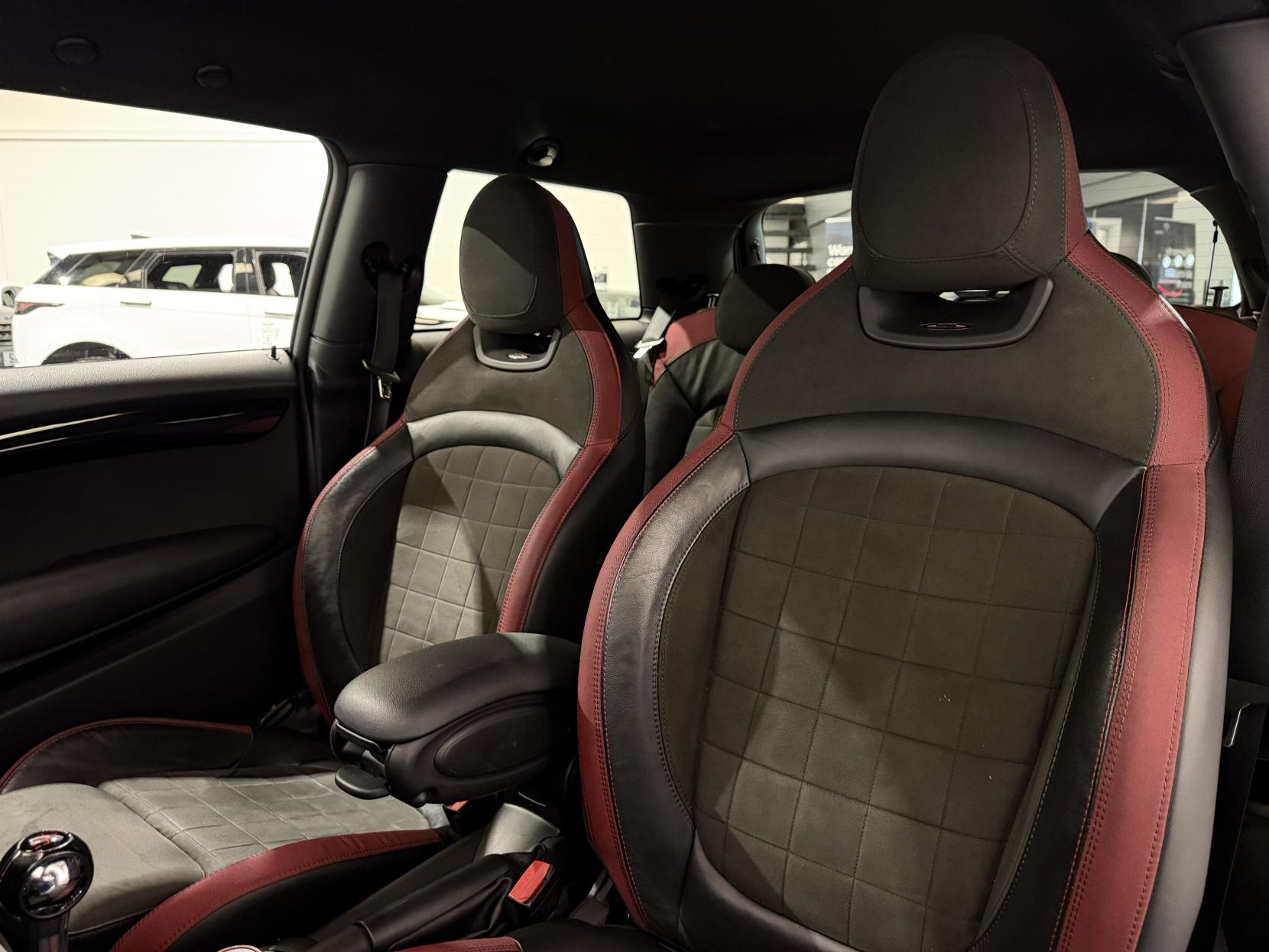 MINI Hatch 2.0 John Cooper Works Hatchback 3dr Petrol Manual Euro 6 (s/s) (231 ps)