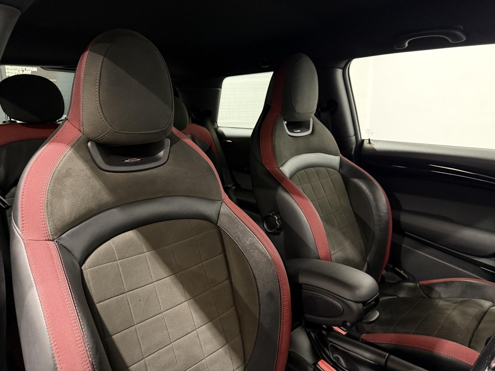 MINI Hatch 2.0 John Cooper Works Hatchback 3dr Petrol Manual Euro 6 (s/s) (231 ps)