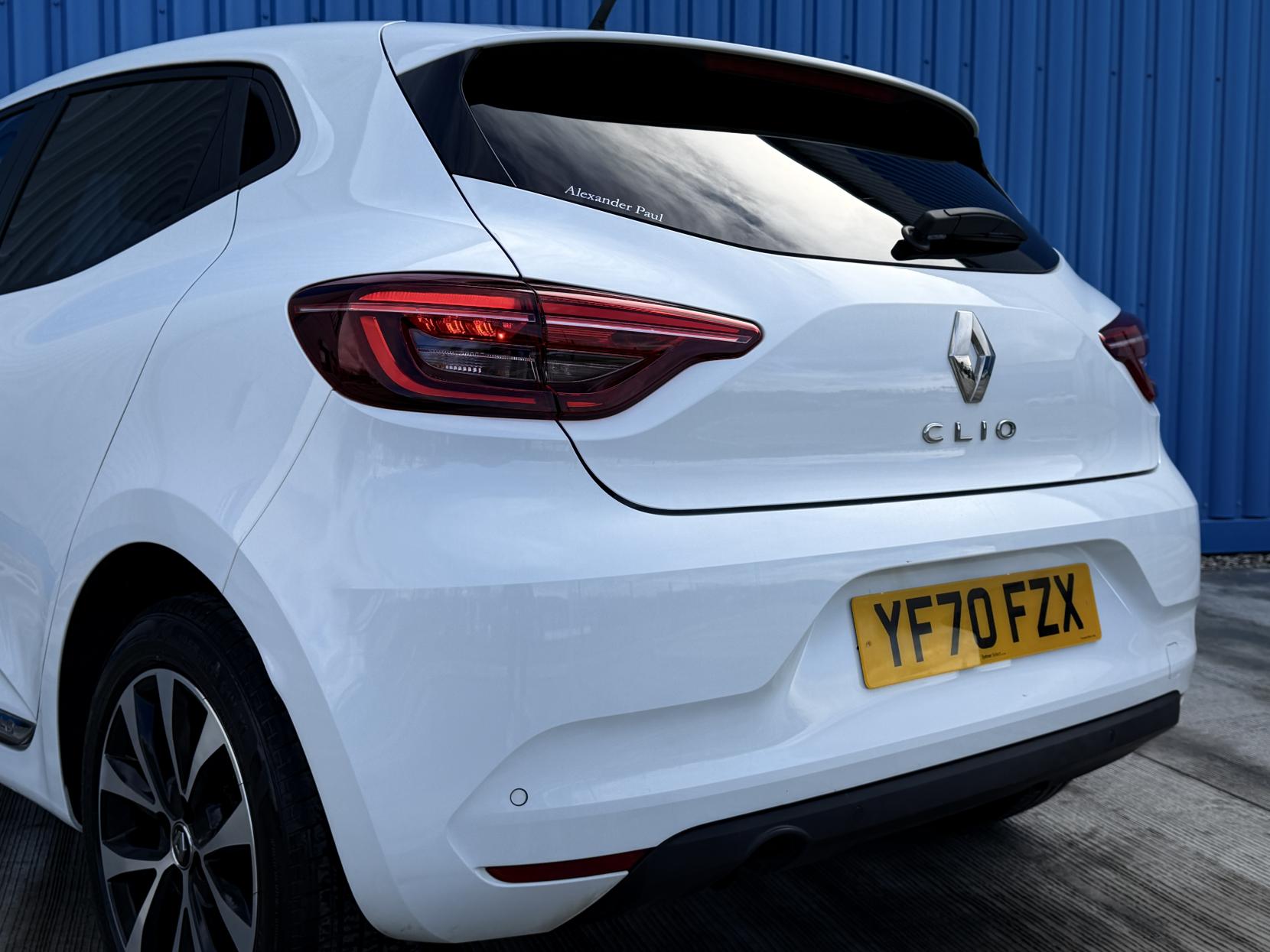 Renault Clio 1.0 TCe Iconic Hatchback 5dr Petrol Manual Euro 6 (s/s) (100 ps)