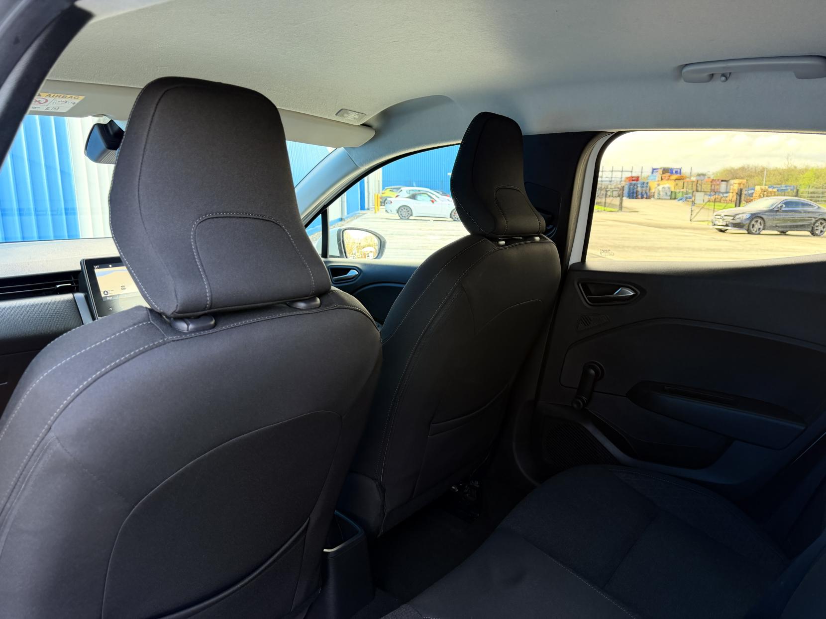 Renault Clio 1.0 TCe Iconic Hatchback 5dr Petrol Manual Euro 6 (s/s) (100 ps)