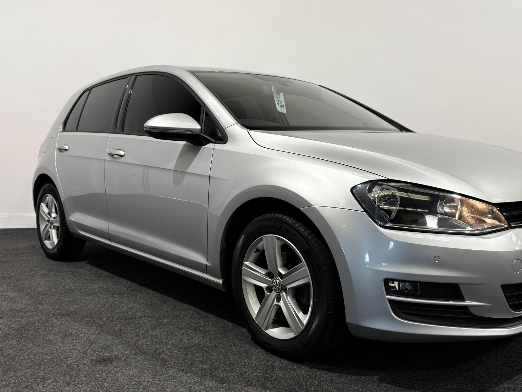 Volkswagen Golf 1.6 TDI BlueMotion Tech Match Hatchback 5dr Diesel Manual Euro 5 (s/s) (105 ps)