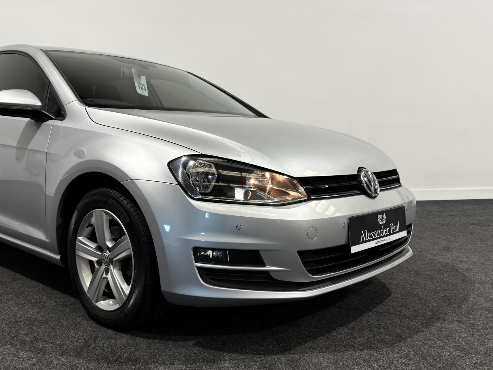 Volkswagen Golf 1.6 TDI BlueMotion Tech Match Hatchback 5dr Diesel Manual Euro 5 (s/s) (105 ps)