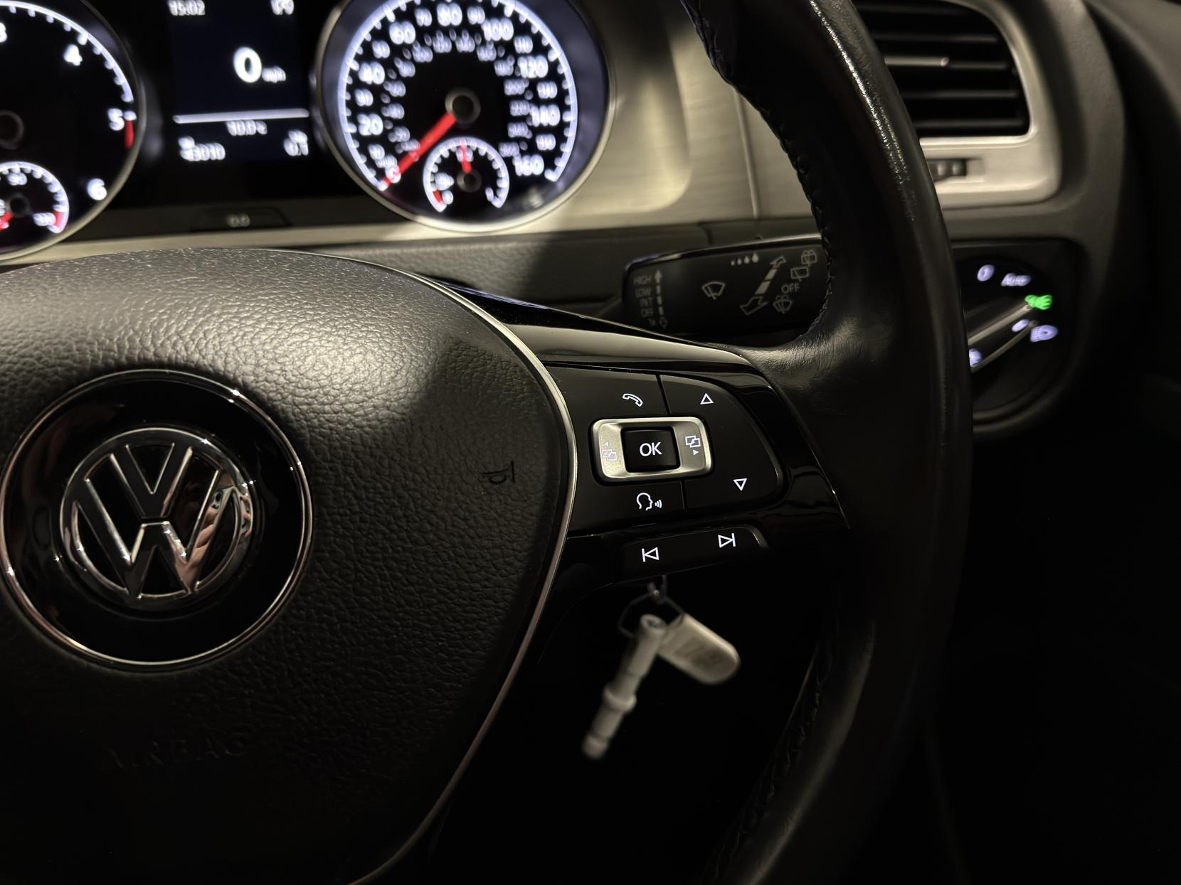 Volkswagen Golf 1.6 TDI BlueMotion Tech Match Hatchback 5dr Diesel Manual Euro 5 (s/s) (105 ps)