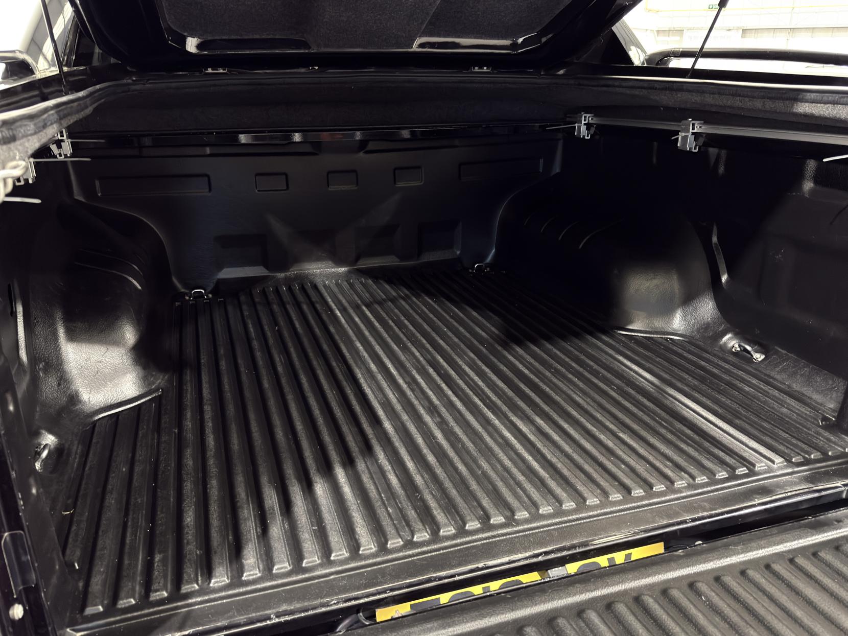 Volkswagen Amarok 3.0 TDI V6 BlueMotion Tech Highline Pickup Double Cab 4dr Diesel Auto 4Motion Euro 6 (s/s) (224 ps)