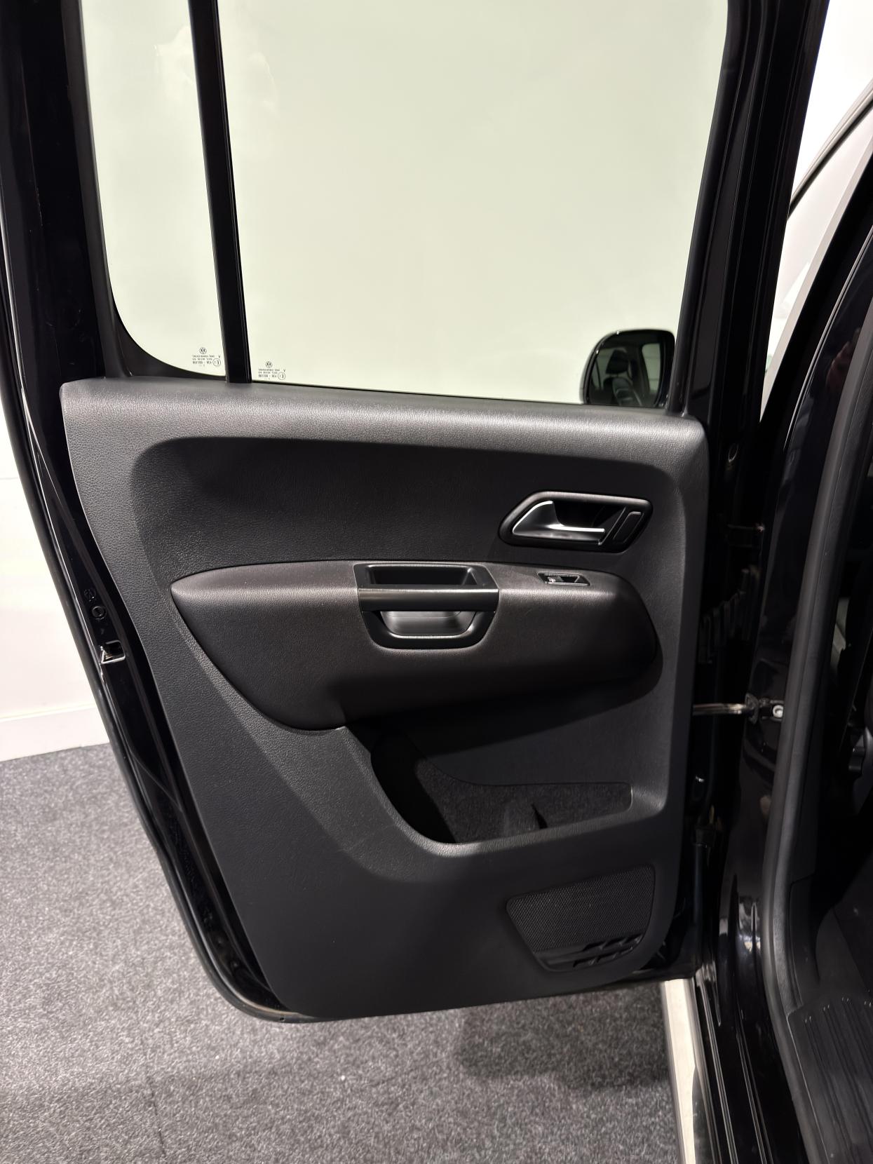 Volkswagen Amarok 3.0 TDI V6 BlueMotion Tech Highline Pickup Double Cab 4dr Diesel Auto 4Motion Euro 6 (s/s) (224 ps)
