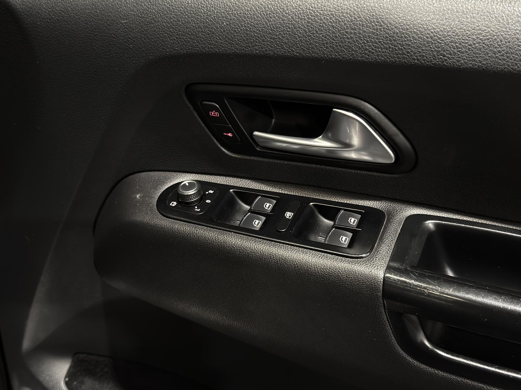 Volkswagen Amarok 3.0 TDI V6 BlueMotion Tech Highline Pickup Double Cab 4dr Diesel Auto 4Motion Euro 6 (s/s) (224 ps)
