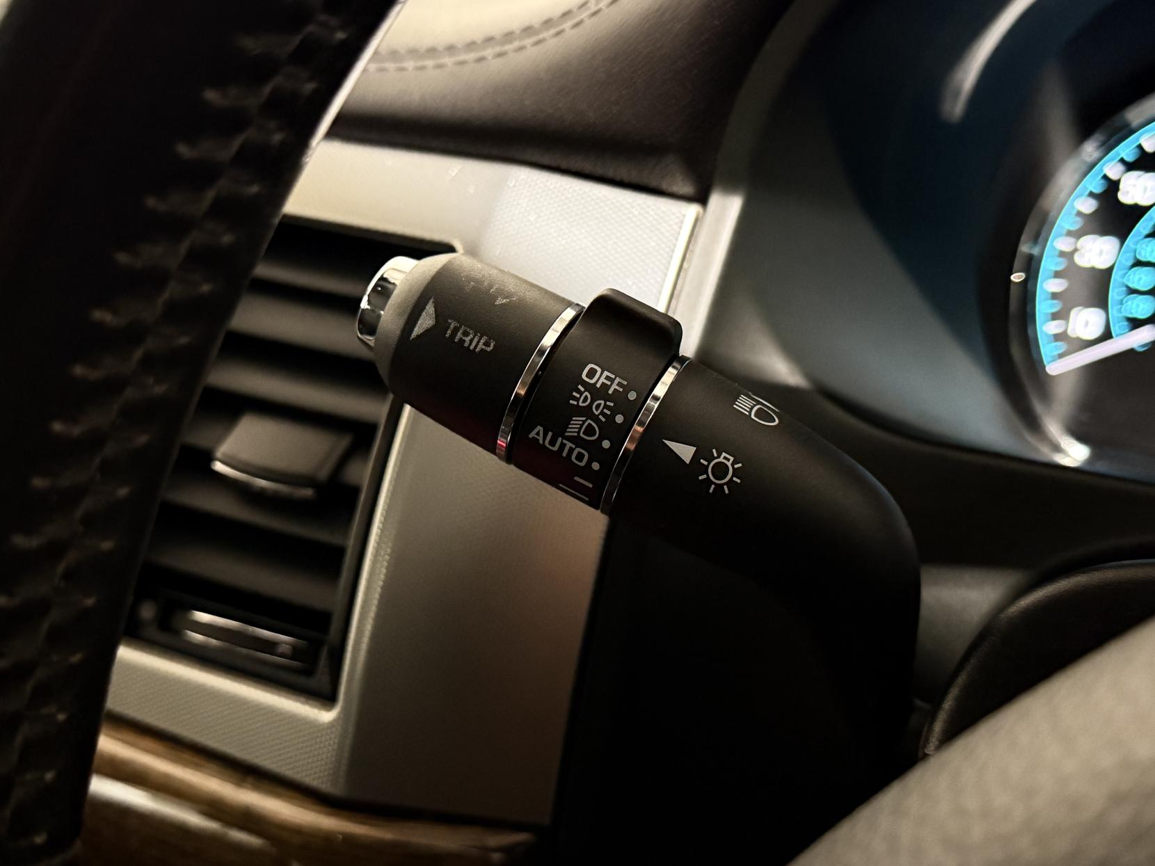 Jaguar XF 3.0d V6 Premium Luxury Saloon 4dr Diesel Auto Euro 5 (s/s) (240 ps)