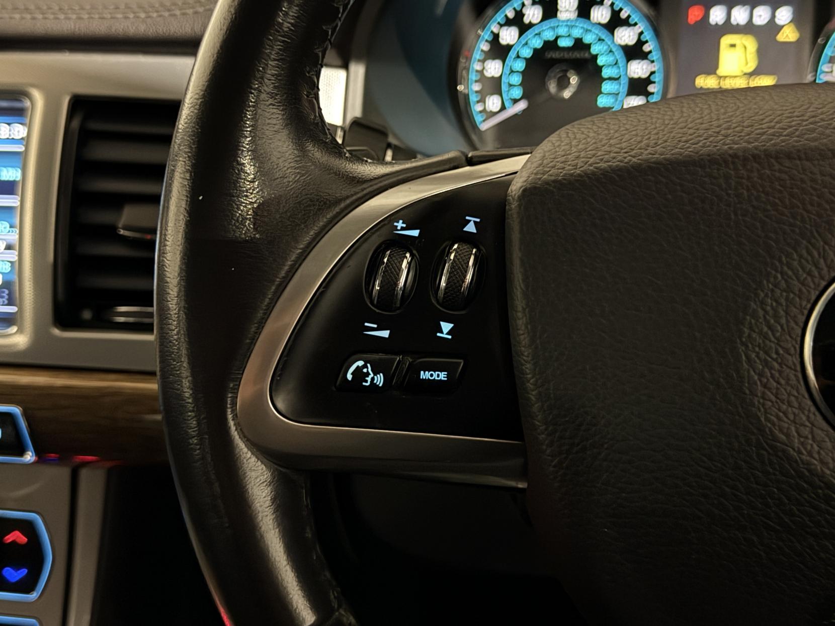 Jaguar XF 3.0d V6 Premium Luxury Saloon 4dr Diesel Auto Euro 5 (s/s) (240 ps)