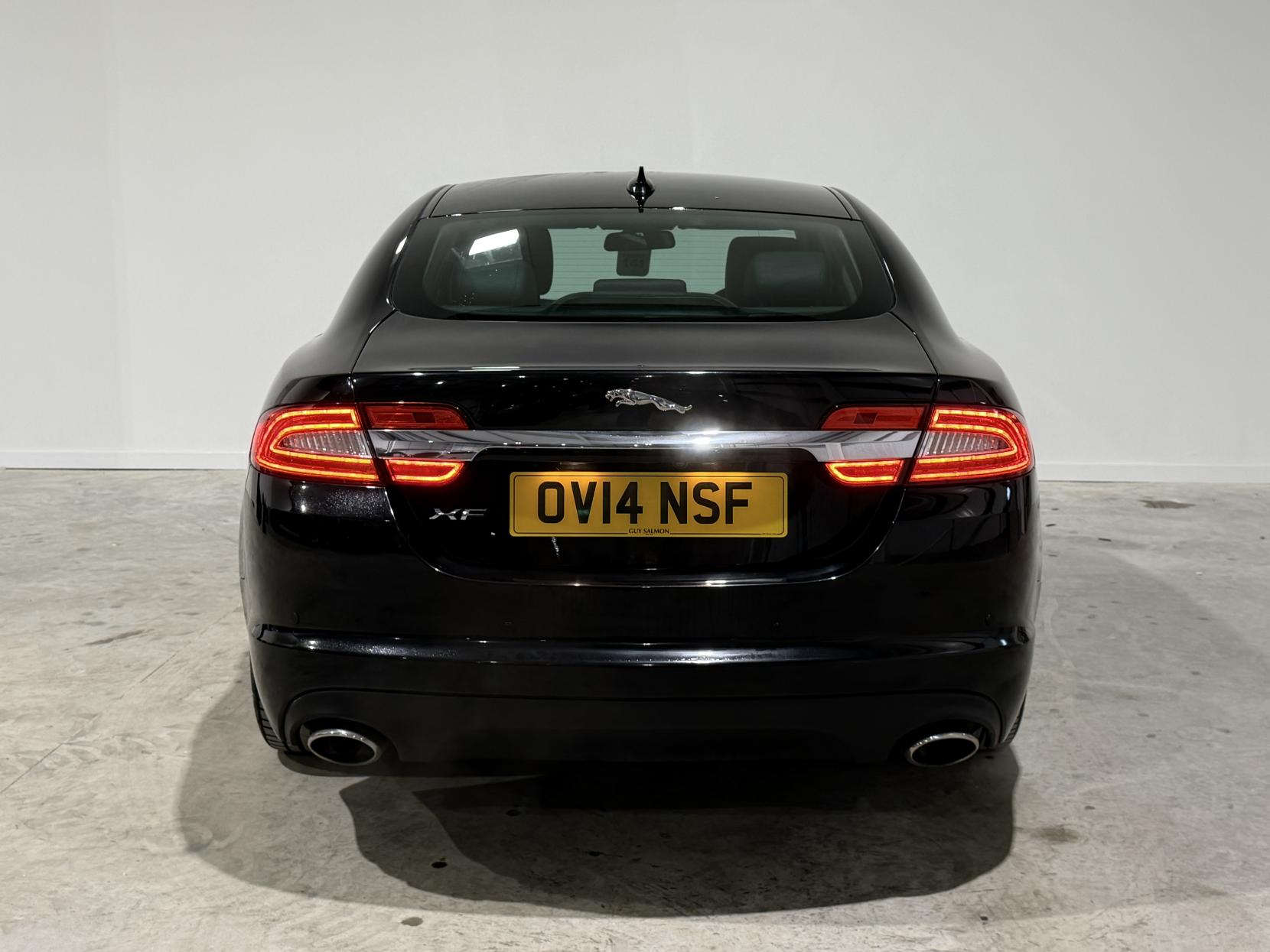 Jaguar XF 3.0d V6 Premium Luxury Saloon 4dr Diesel Auto Euro 5 (s/s) (240 ps)