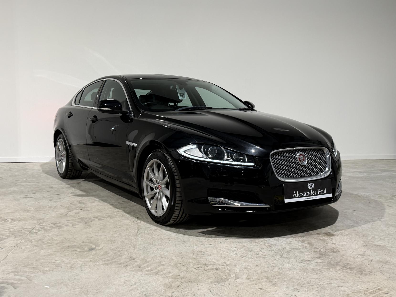 Jaguar XF 3.0d V6 Premium Luxury Saloon 4dr Diesel Auto Euro 5 (s/s) (240 ps)