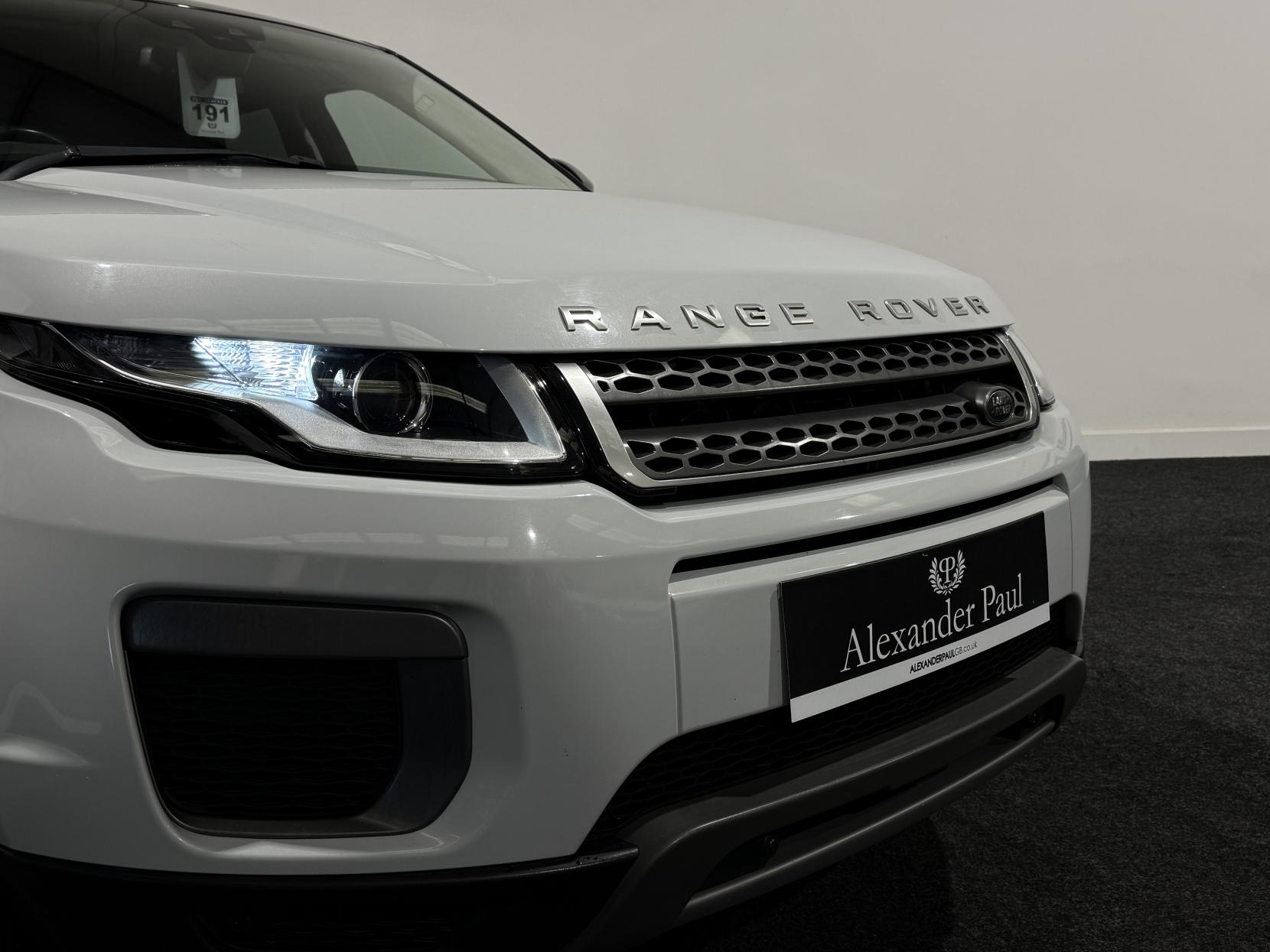 Land Rover Range Rover Evoque 2.0 eD4 SE SUV 5dr Diesel Manual FWD Euro 6 (s/s) (150 ps)