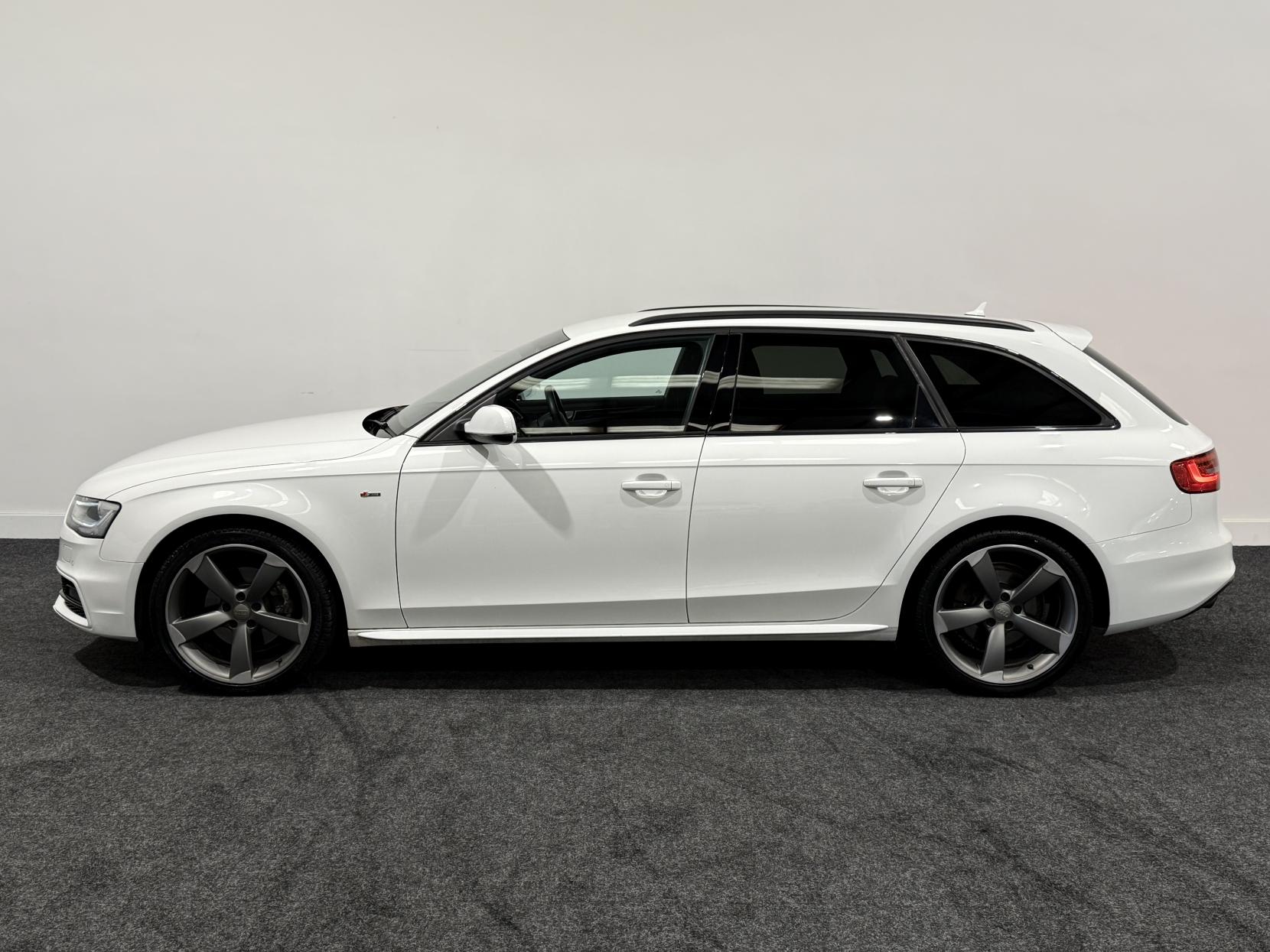 Audi A4 Avant 2.0 TDI Black Edition Estate 5dr Diesel Manual Euro 5 (s/s) (177 ps)