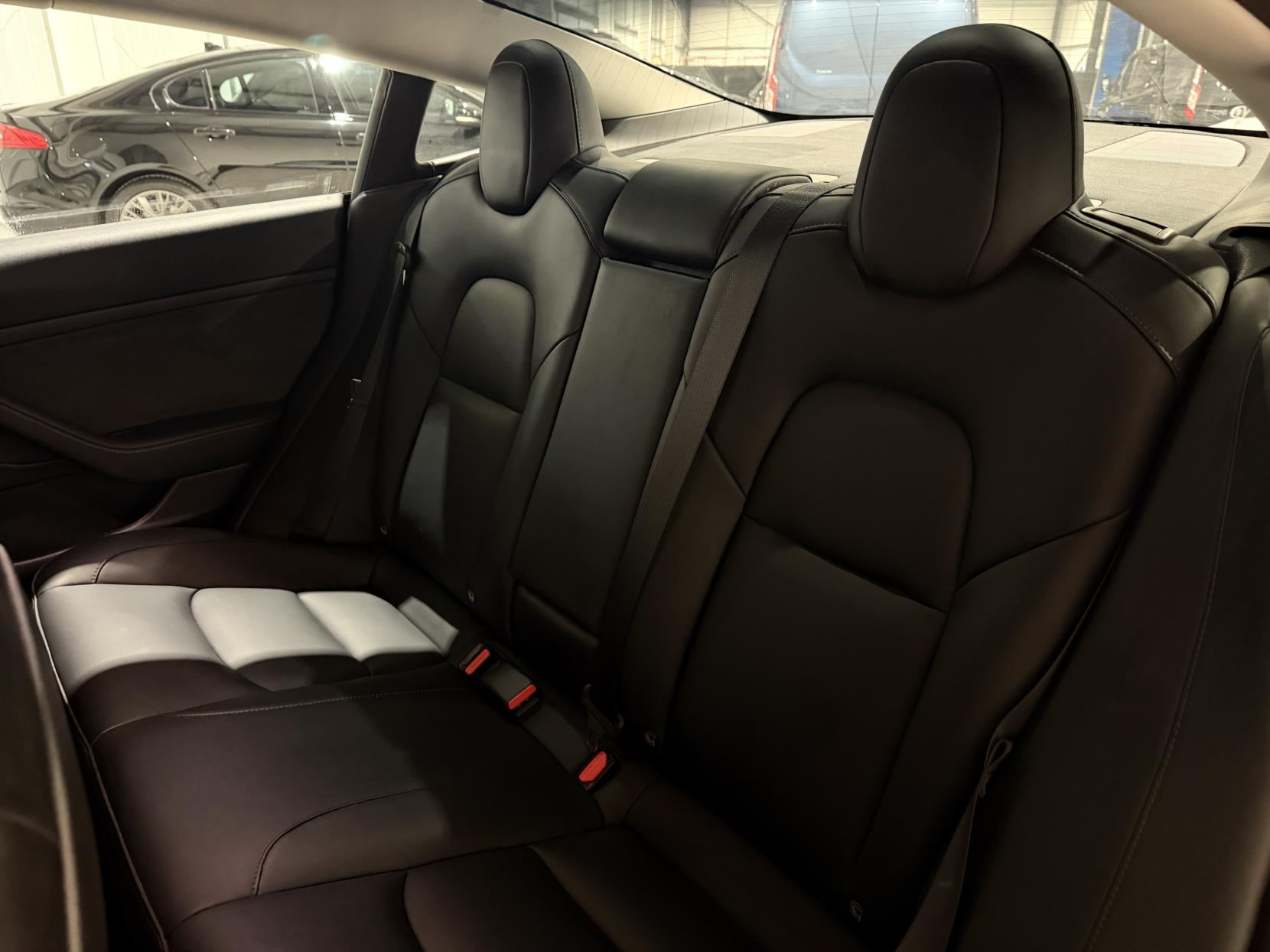 Tesla Model 3 (Dual Motor) Long Range Saloon 4dr Electric Auto 4WDE (346 ps)