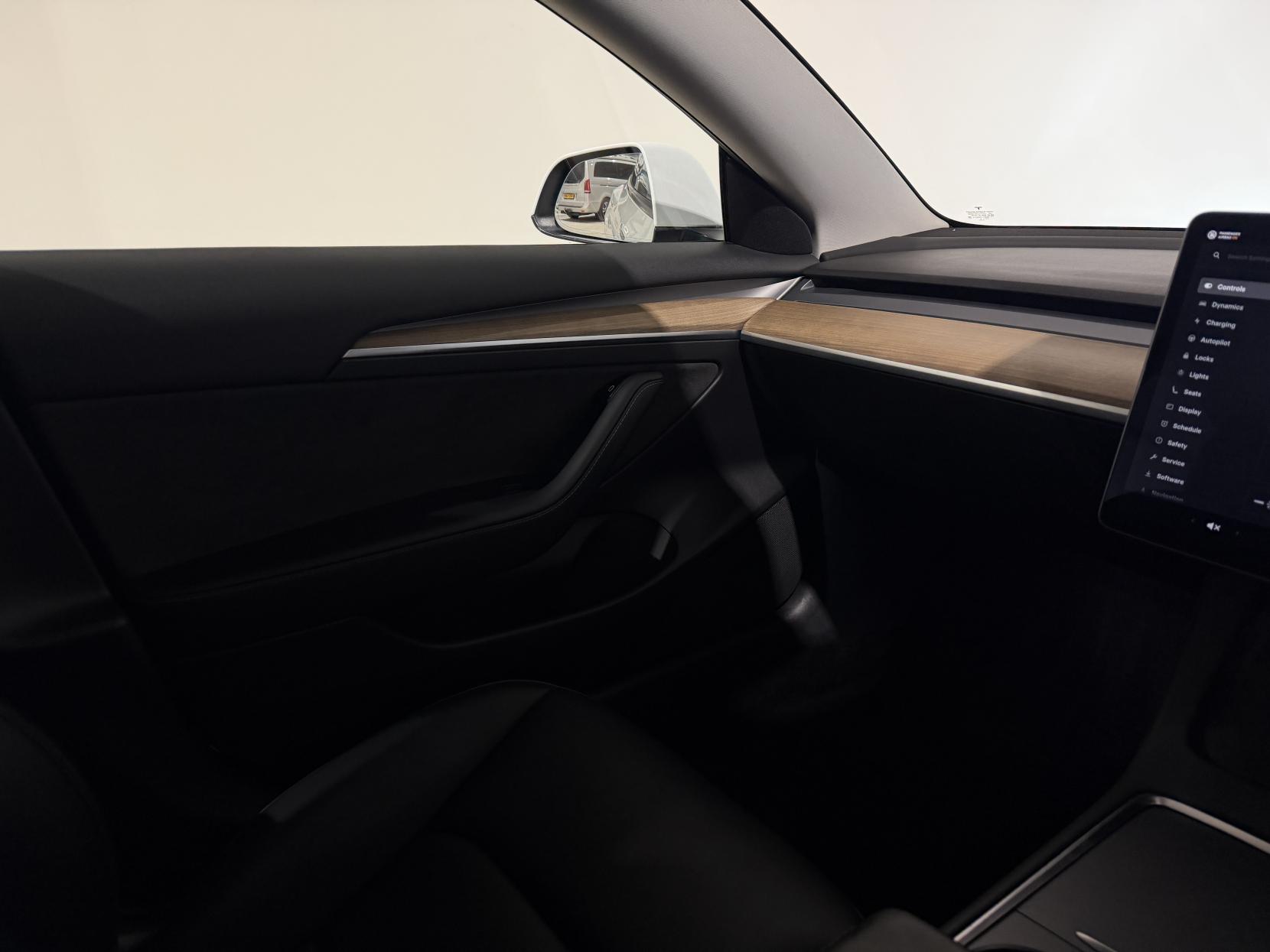 Tesla Model 3 (Dual Motor) Long Range Saloon 4dr Electric Auto 4WDE (346 ps)