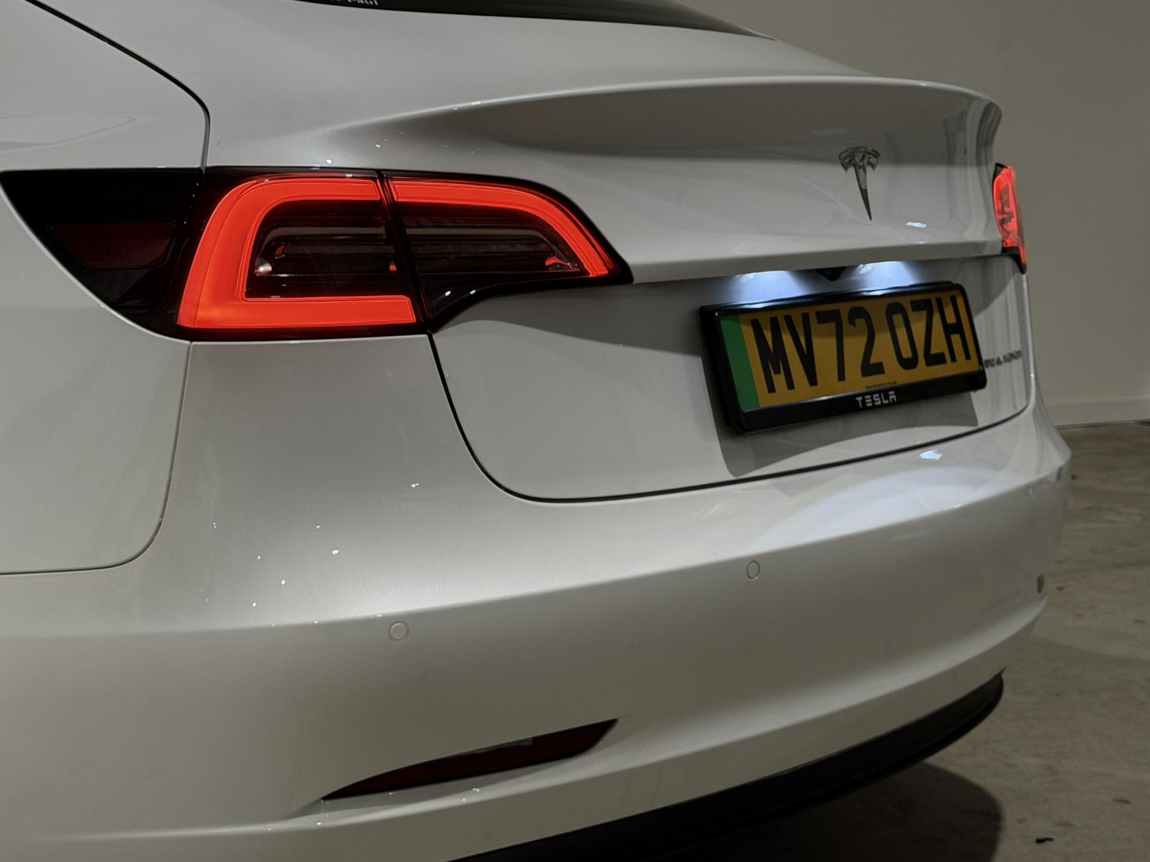 Tesla Model 3 (Dual Motor) Long Range Saloon 4dr Electric Auto 4WDE (346 ps)