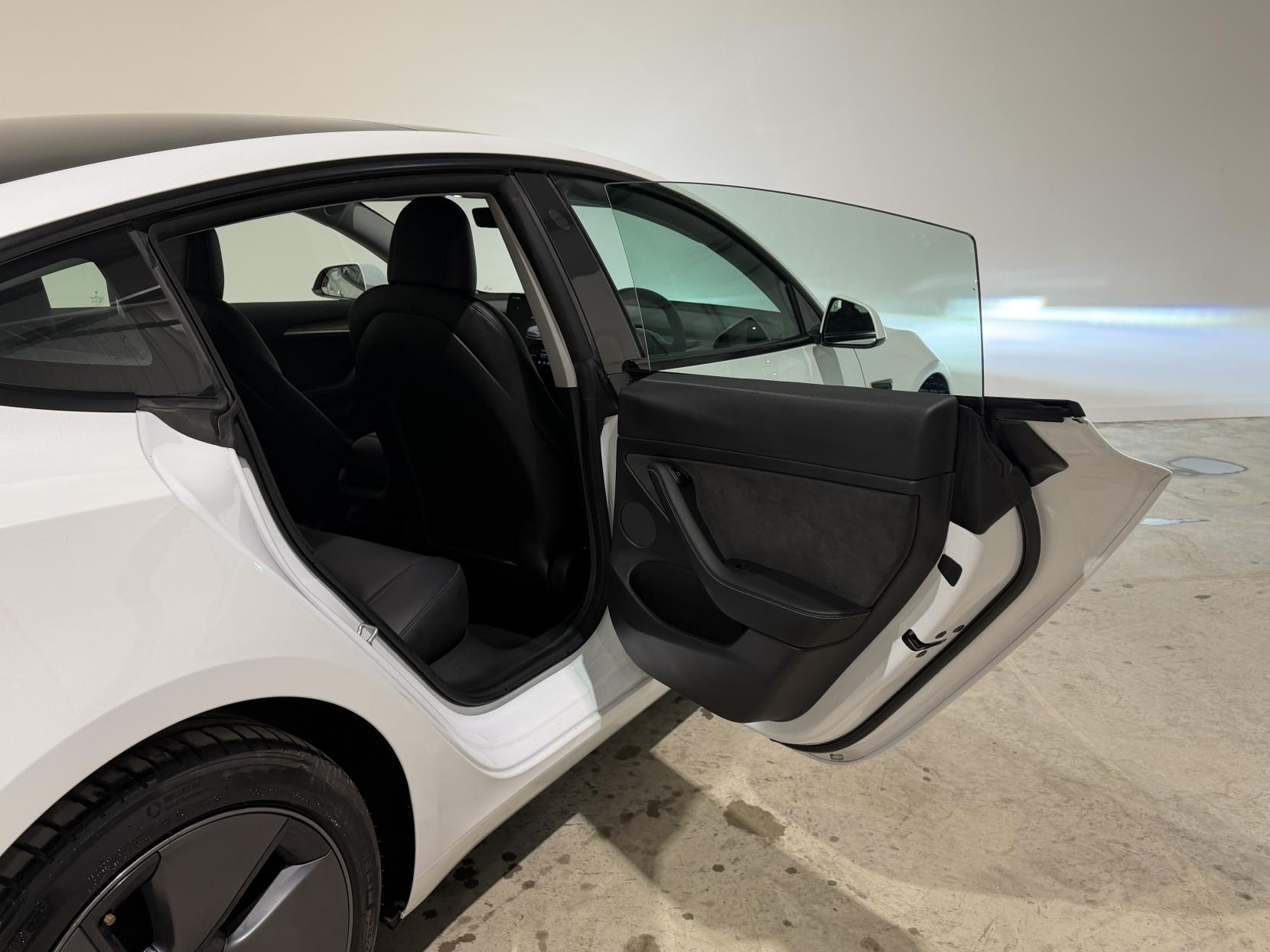 Tesla Model 3 (Dual Motor) Long Range Saloon 4dr Electric Auto 4WDE (346 ps)