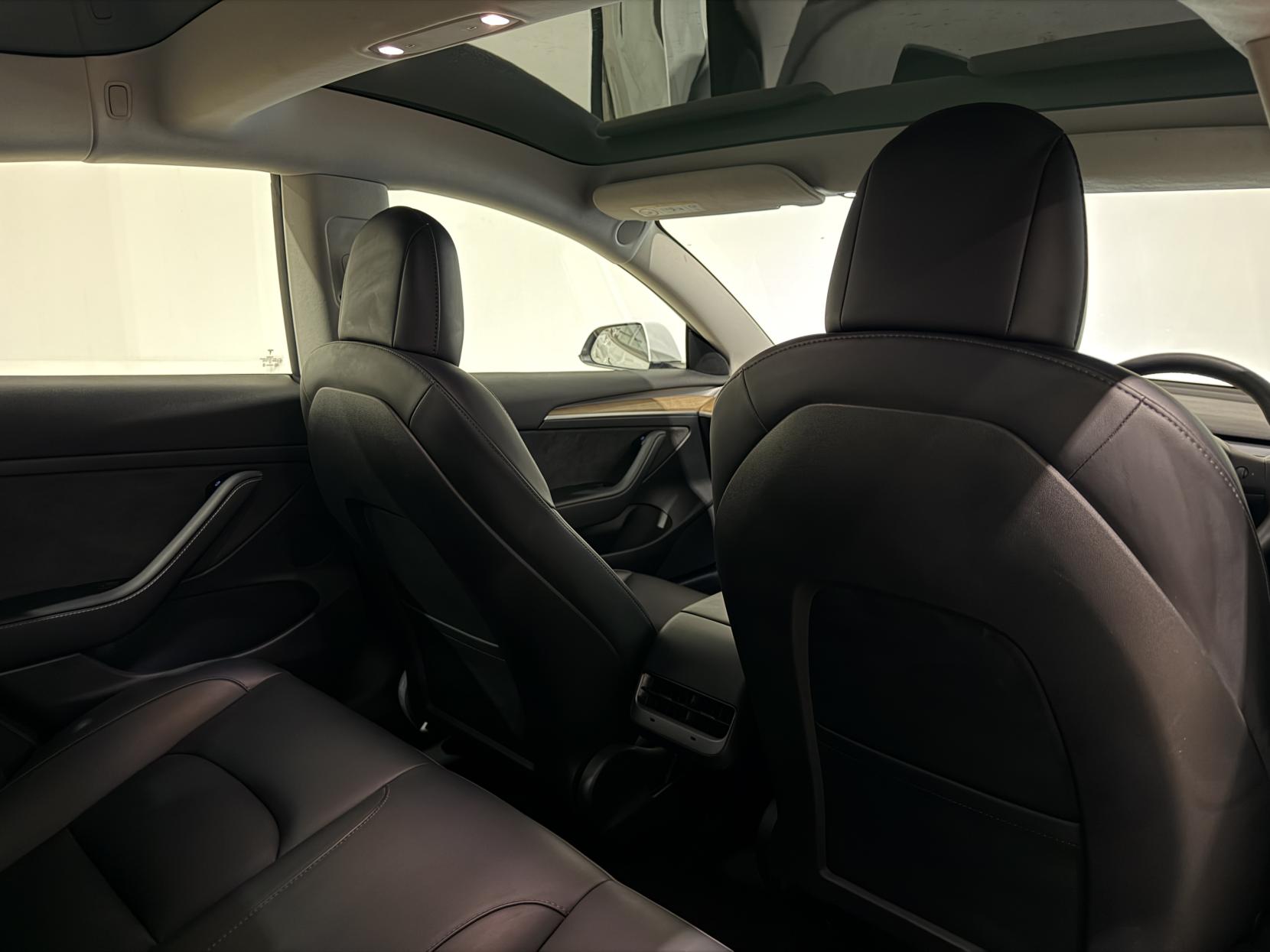 Tesla Model 3 (Dual Motor) Long Range Saloon 4dr Electric Auto 4WDE (346 ps)