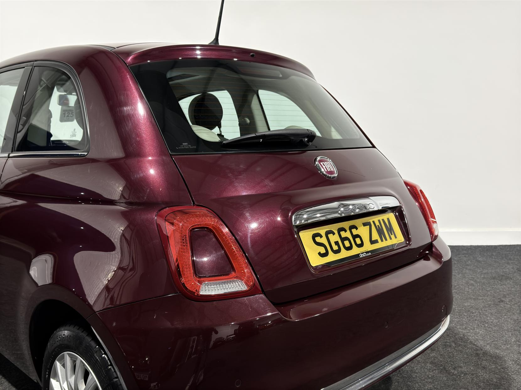 Fiat 500 1.2 Lounge Hatchback 3dr Petrol Manual Euro 6 (s/s) (69 bhp)