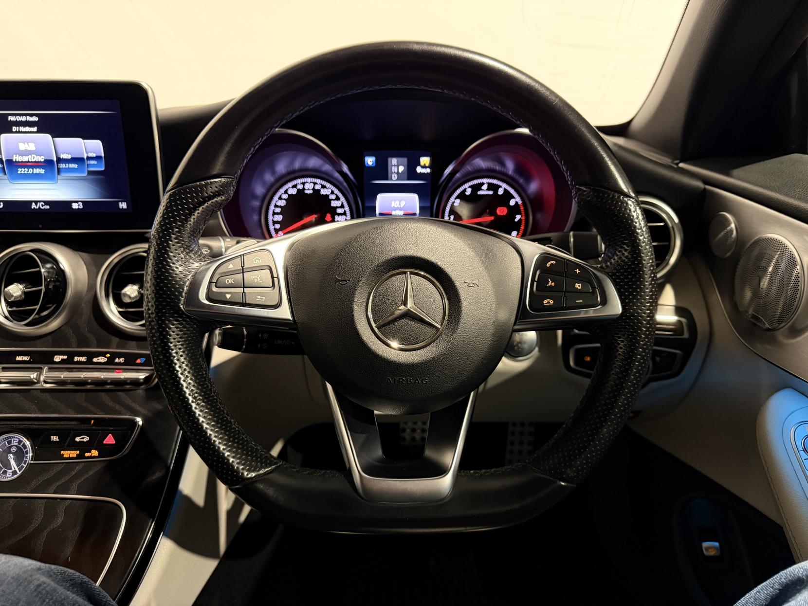 Mercedes-Benz C Class 2.0 C300 AMG Line (Premium Plus) Cabriolet 2dr Petrol G-Tronic+ Euro 6 (s/s) (245 ps)