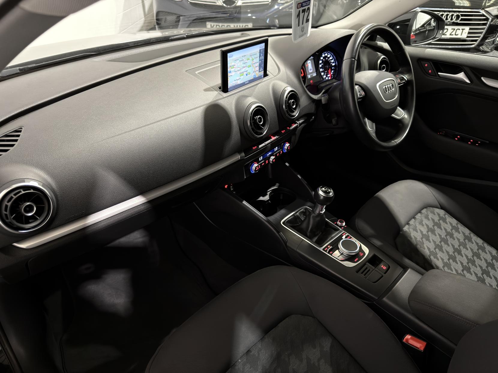 Audi A3 2.0 TDI SE Technik Sportback 5dr Diesel Manual Euro 6 (s/s) (150 ps)