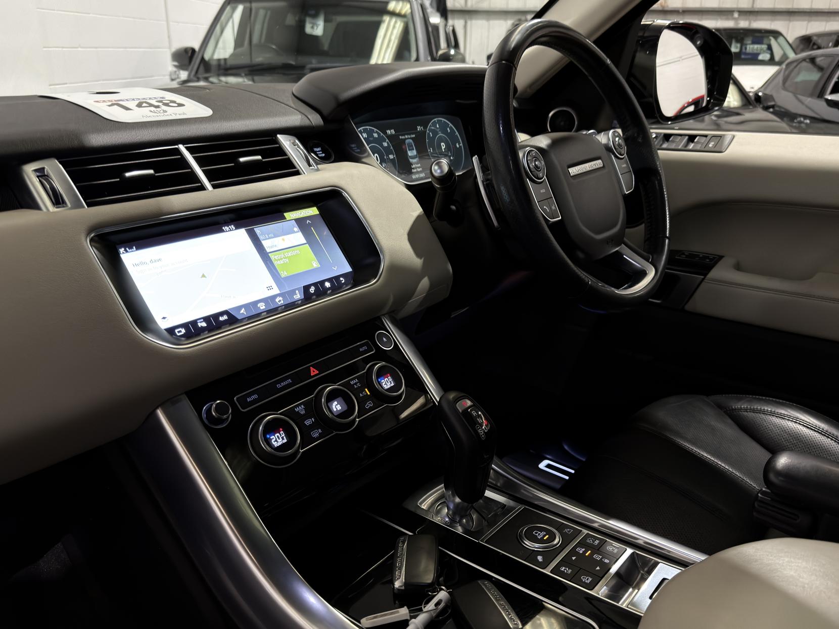 Land Rover Range Rover Sport 3.0 SD V6 HSE Dynamic SUV 5dr Diesel Auto 4WD Euro 6 (s/s) (306 ps)