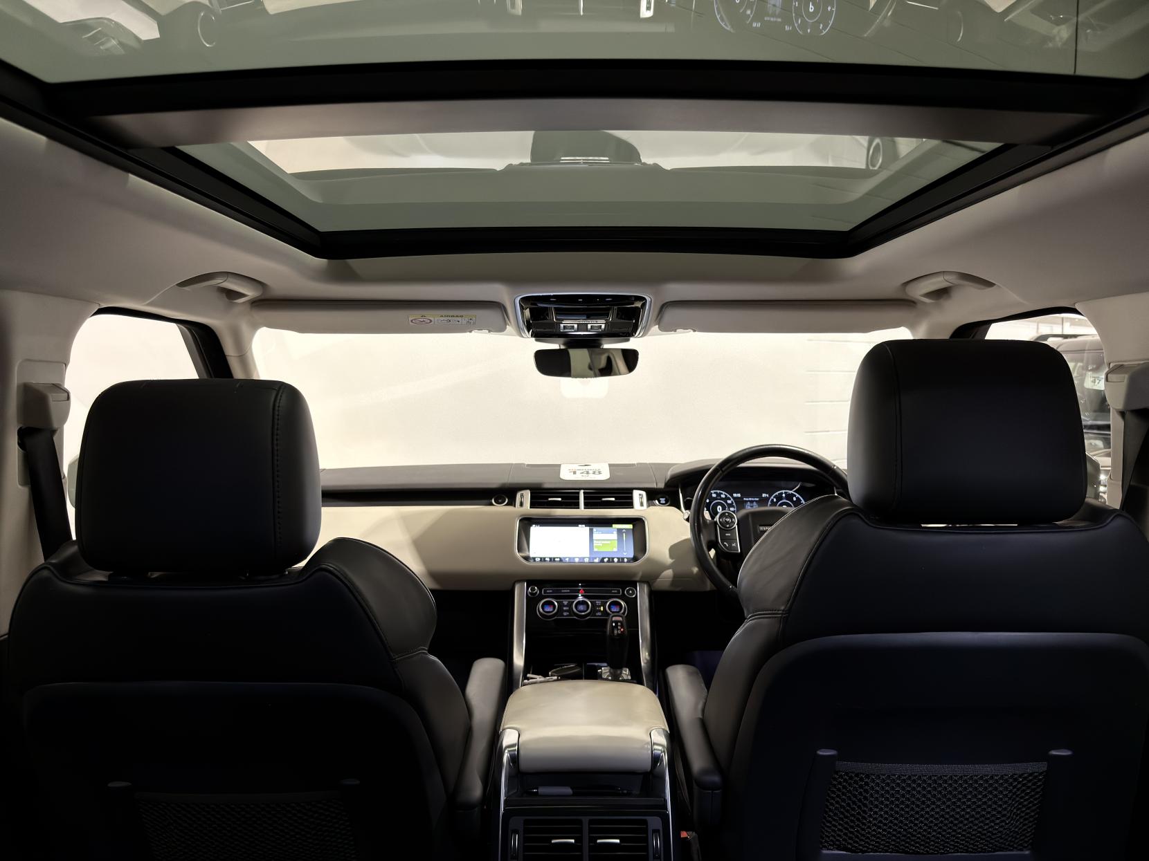 Land Rover Range Rover Sport 3.0 SD V6 HSE Dynamic SUV 5dr Diesel Auto 4WD Euro 6 (s/s) (306 ps)
