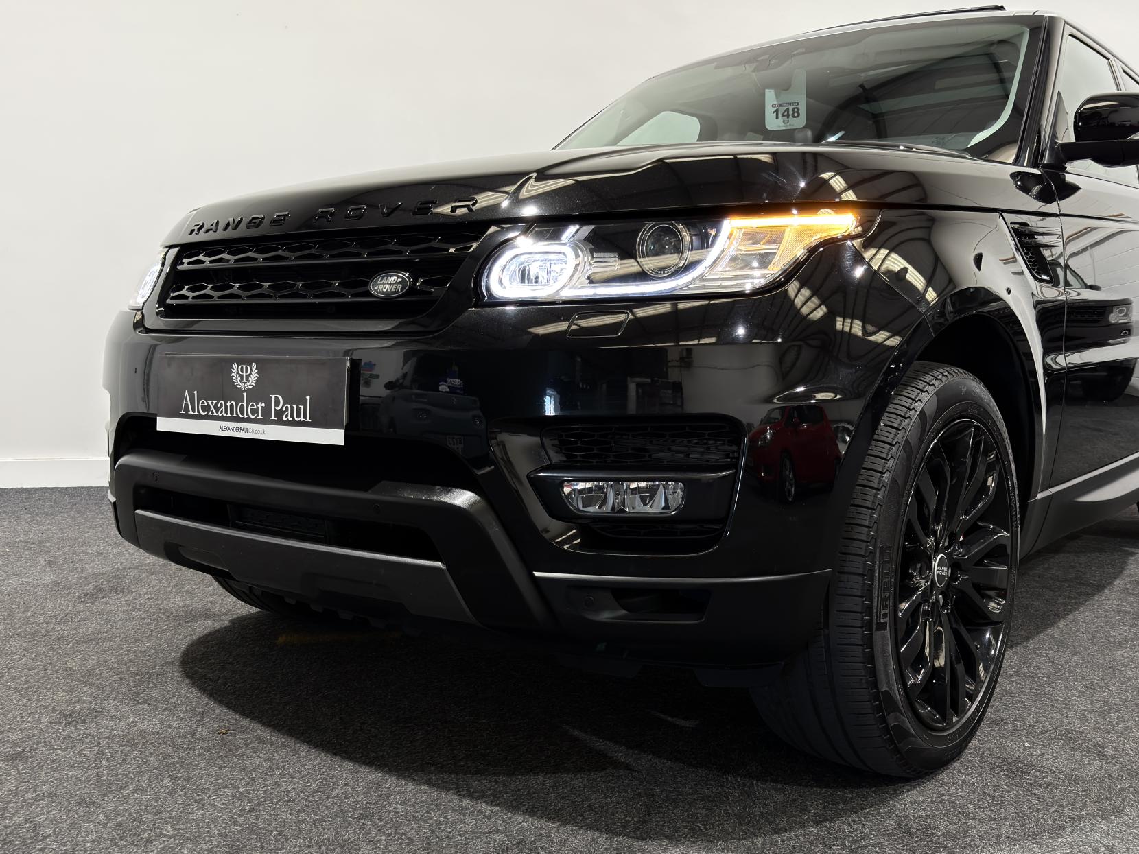 Land Rover Range Rover Sport 3.0 SD V6 HSE Dynamic SUV 5dr Diesel Auto 4WD Euro 6 (s/s) (306 ps)