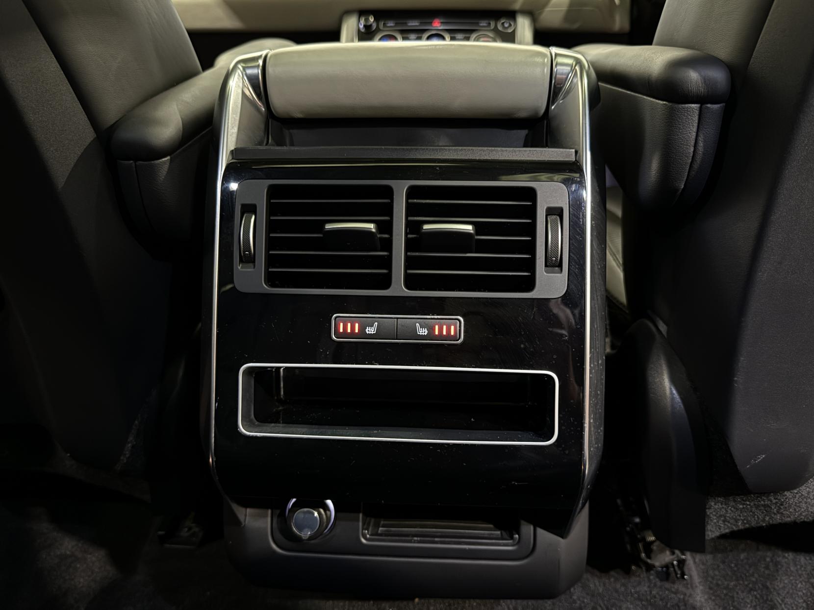 Land Rover Range Rover Sport 3.0 SD V6 HSE Dynamic SUV 5dr Diesel Auto 4WD Euro 6 (s/s) (306 ps)