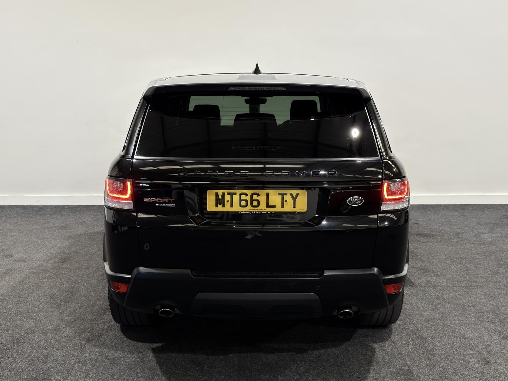 Land Rover Range Rover Sport 3.0 SD V6 HSE Dynamic SUV 5dr Diesel Auto 4WD Euro 6 (s/s) (306 ps)