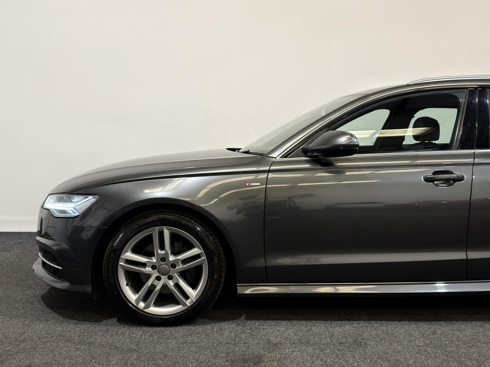 Audi A6 Avant 2.0 TDI S line Estate 5dr Diesel S Tronic quattro Euro 6 (s/s) (190 ps)