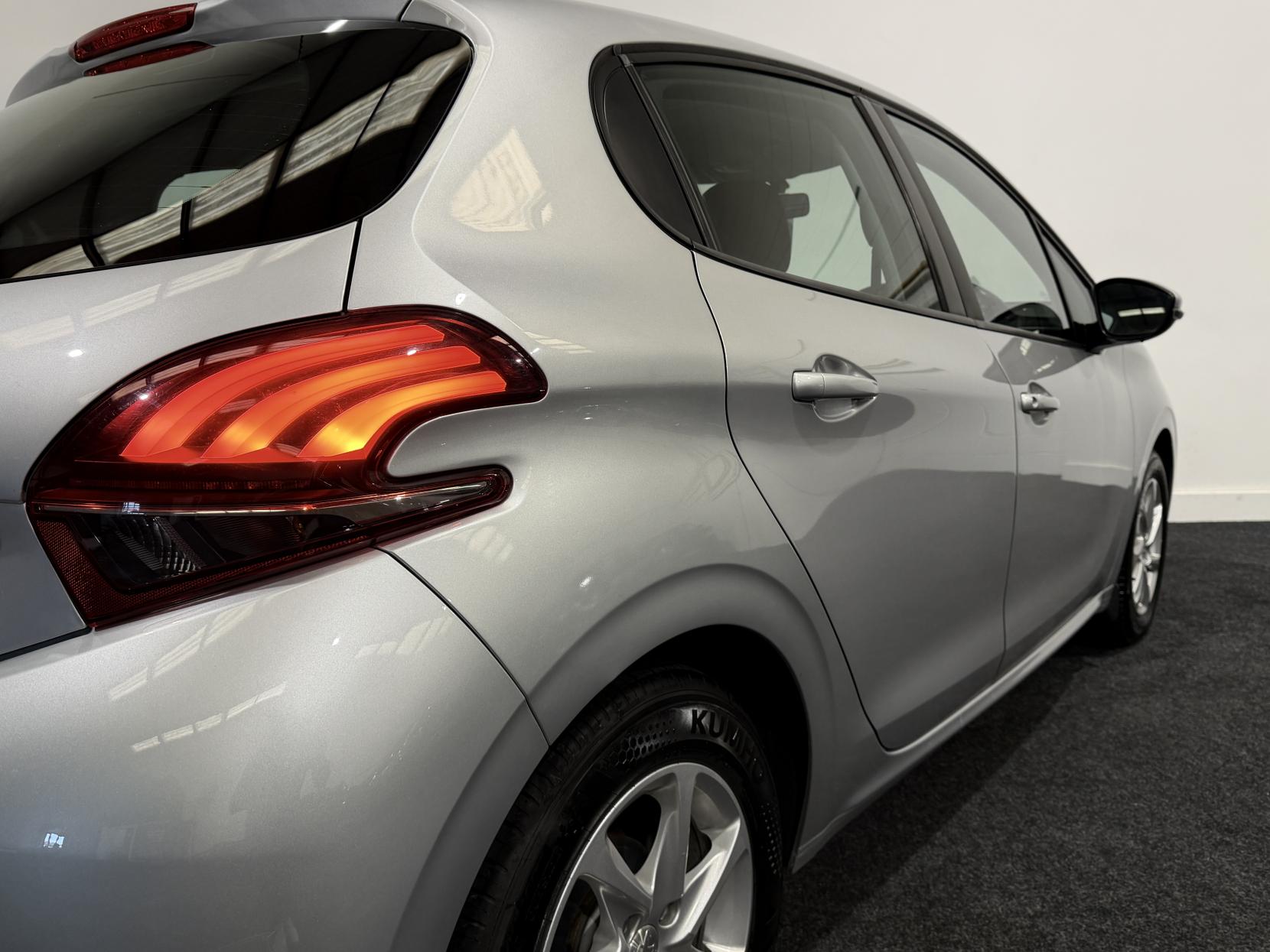 Peugeot 208 1.2 PureTech Active Hatchback 5dr Petrol Manual Euro 6 (82 ps)
