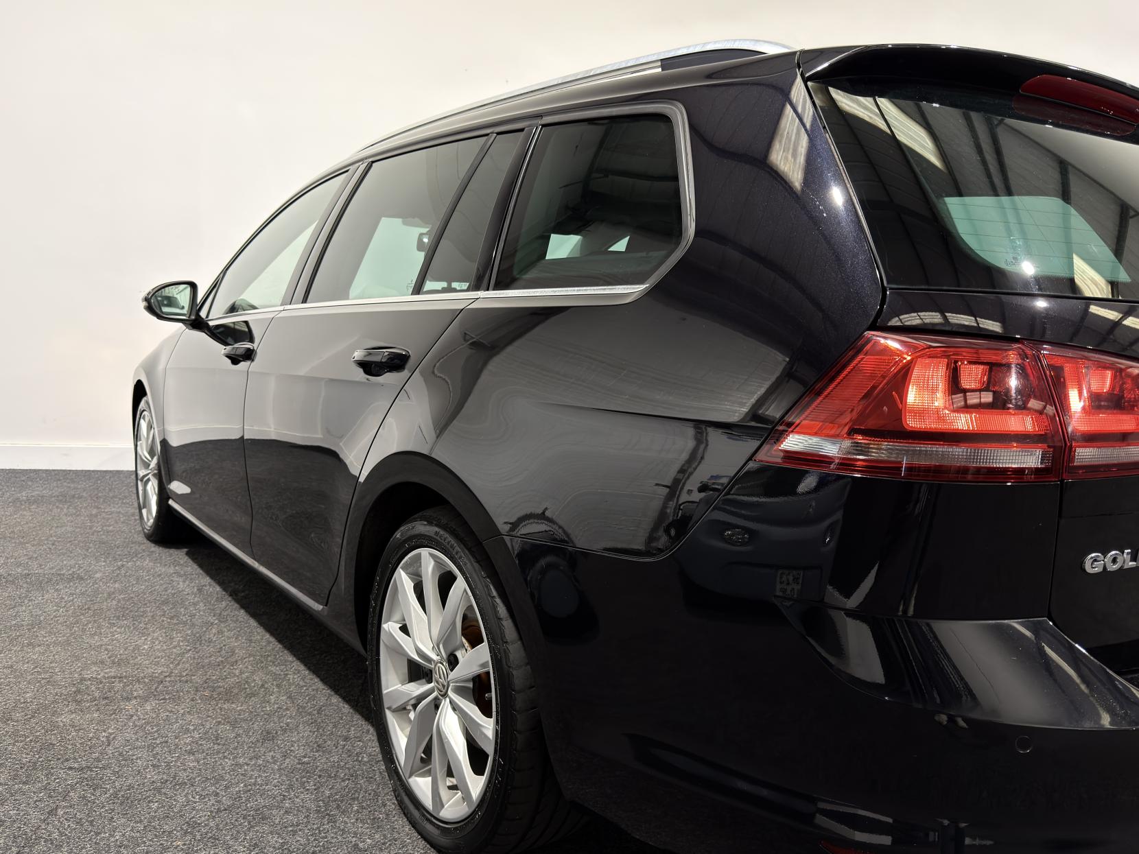 Volkswagen Golf 2.0 TDI BlueMotion Tech GT Estate 5dr Diesel DSG Euro 5 (s/s) (150 ps)