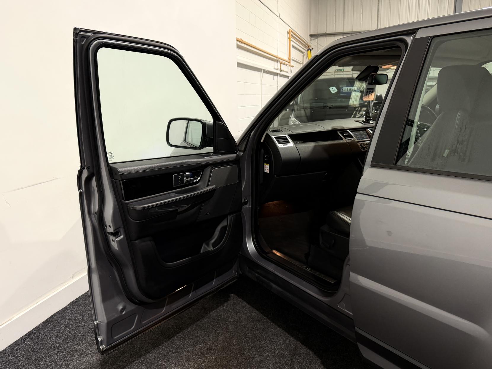 Land Rover Range Rover Sport 3.0 SD V6 HSE SUV 5dr Diesel Auto 4WD Euro 5 (255 bhp)