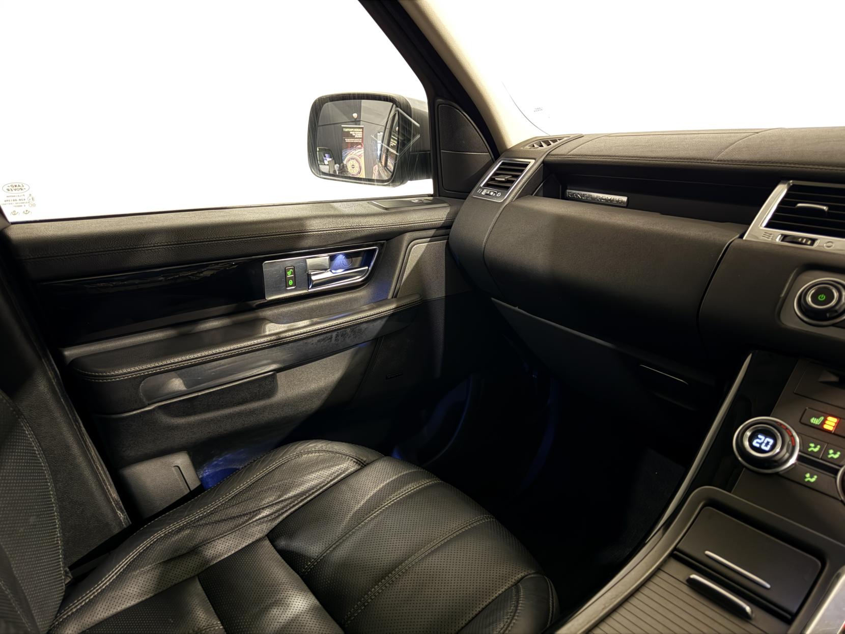 Land Rover Range Rover Sport 3.0 SD V6 HSE SUV 5dr Diesel Auto 4WD Euro 5 (255 bhp)