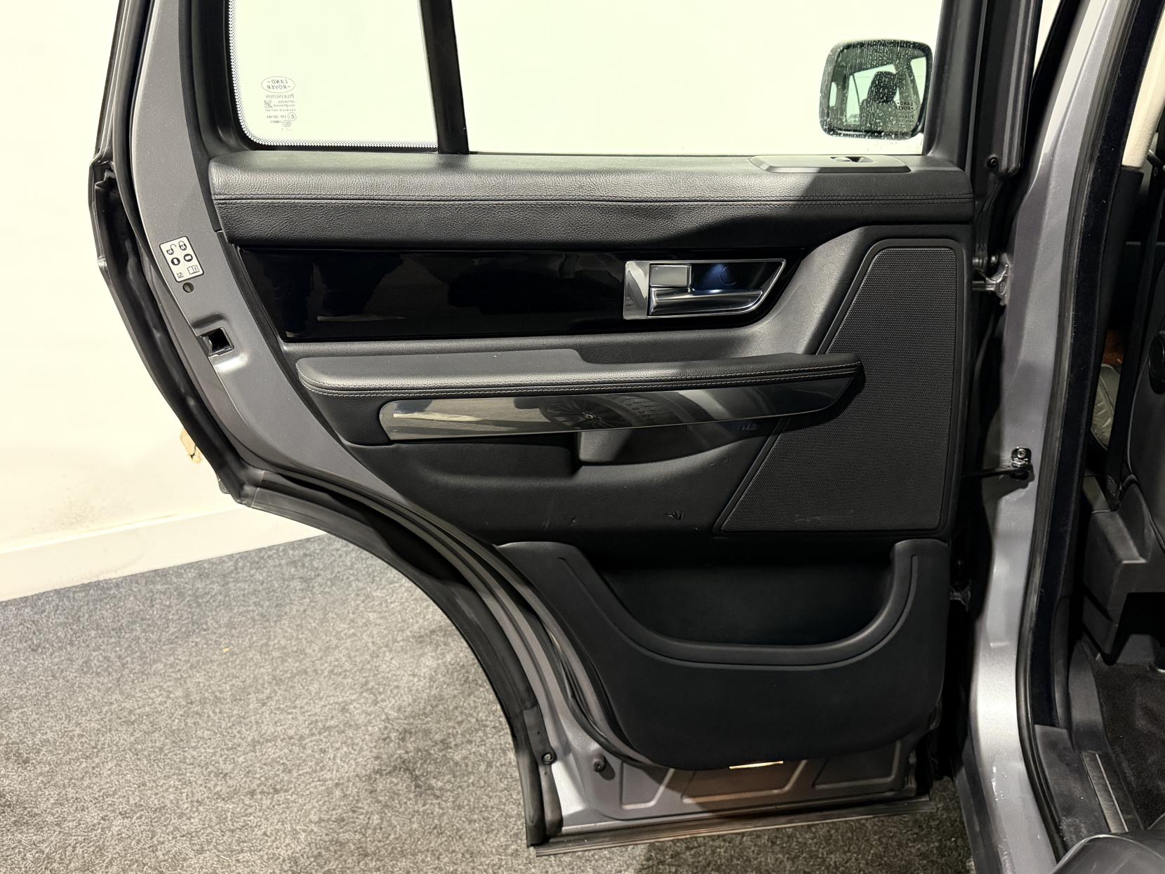 Land Rover Range Rover Sport 3.0 SD V6 HSE SUV 5dr Diesel Auto 4WD Euro 5 (255 bhp)