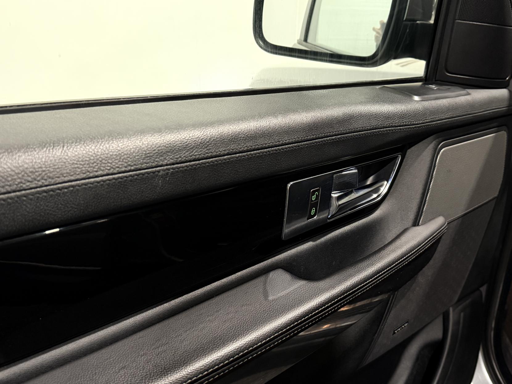 Land Rover Range Rover Sport 3.0 SD V6 HSE SUV 5dr Diesel Auto 4WD Euro 5 (255 bhp)