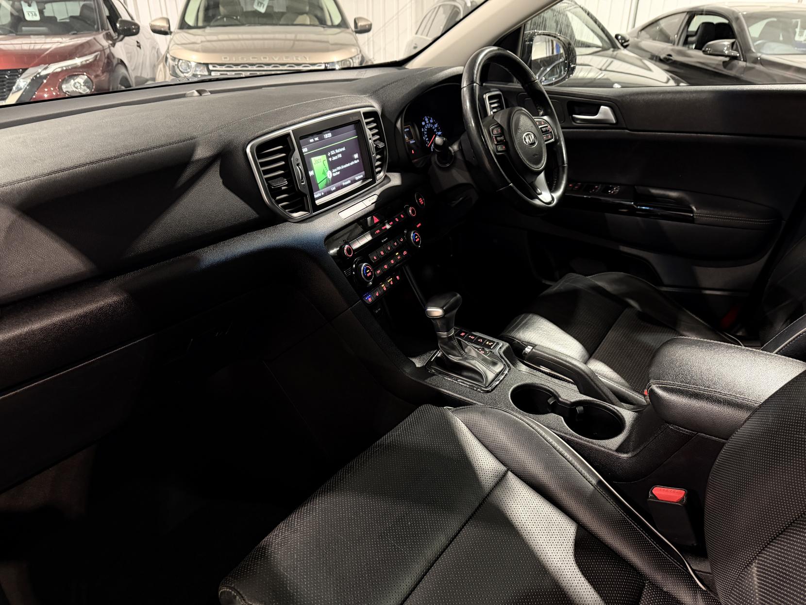 Kia Sportage 2.0 CRDi KX-4 SUV 5dr Diesel Auto AWD Euro 6 (182 bhp)