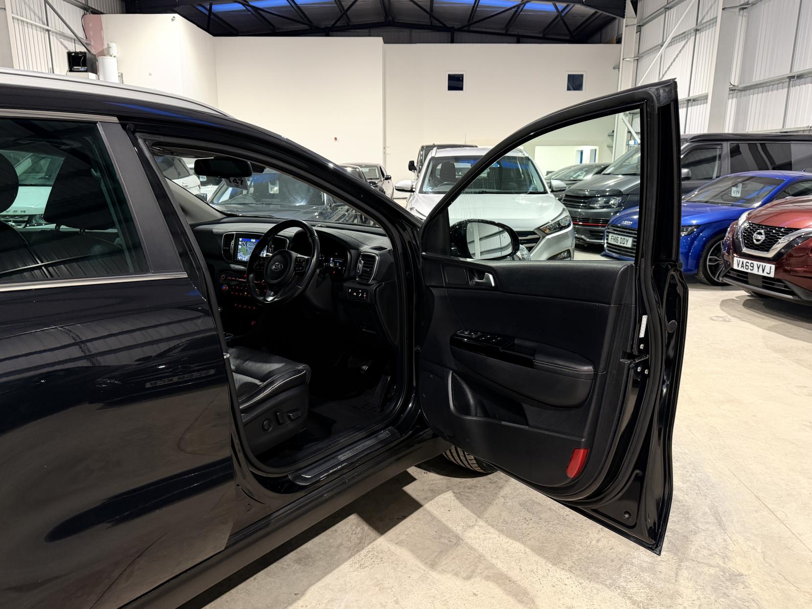 Kia Sportage 2.0 CRDi KX-4 SUV 5dr Diesel Auto AWD Euro 6 (182 bhp)