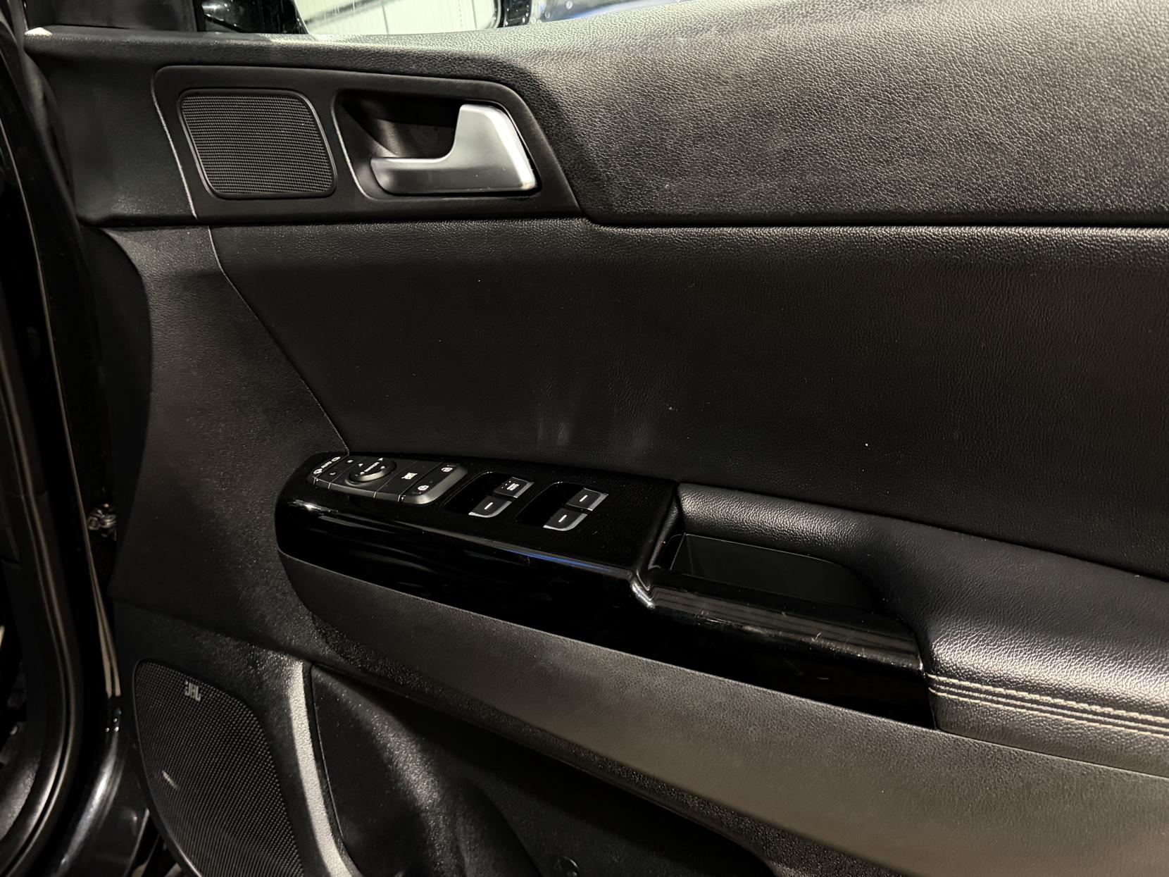 Kia Sportage 2.0 CRDi KX-4 SUV 5dr Diesel Auto AWD Euro 6 (182 bhp)