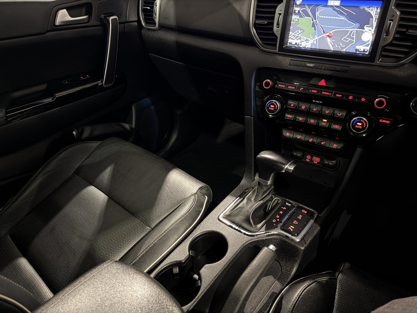 Kia Sportage 2.0 CRDi KX-4 SUV 5dr Diesel Auto AWD Euro 6 (182 bhp)