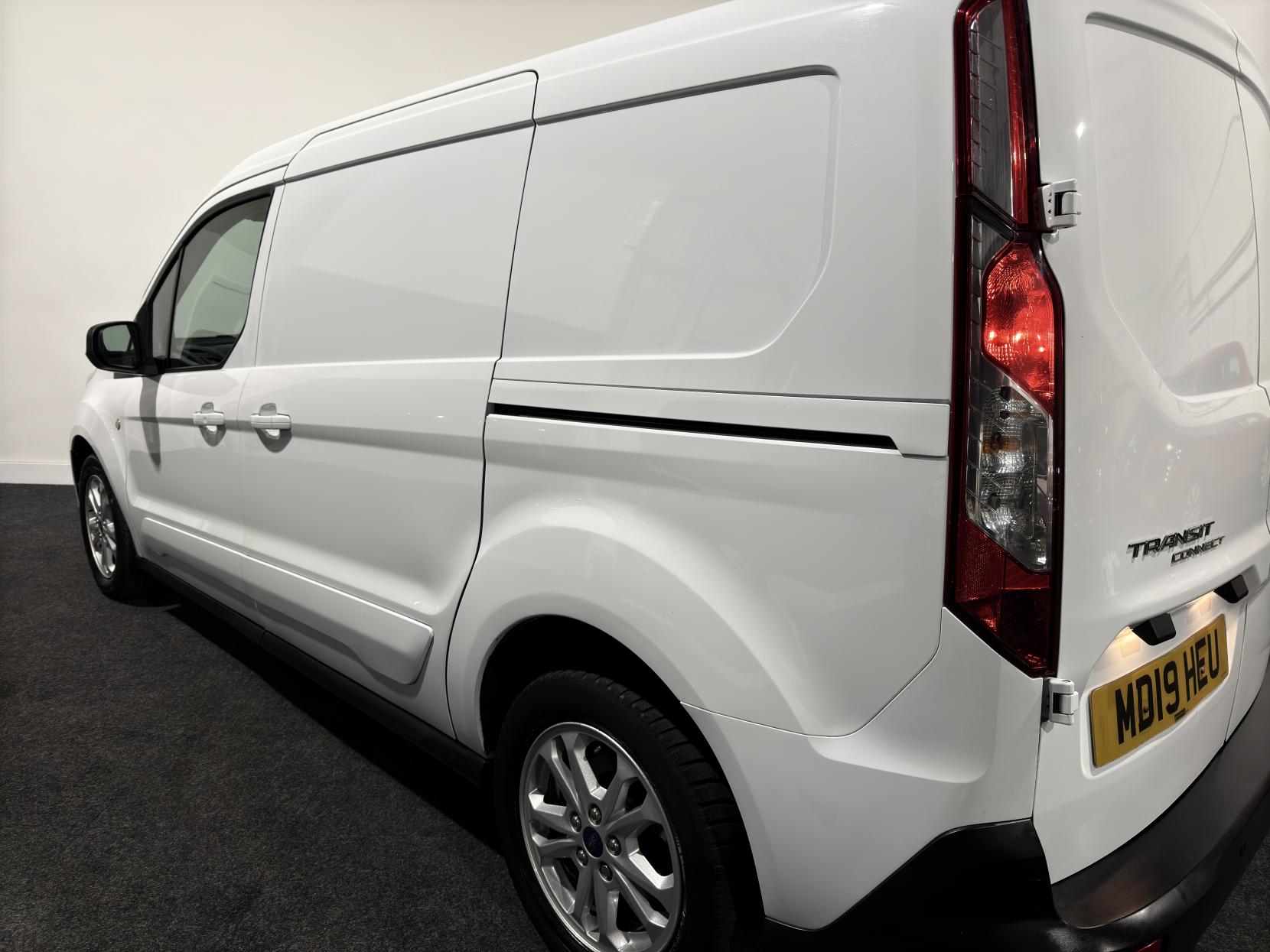 Ford Transit Connect 1.5 240 EcoBlue Limited Panel Van 5dr Diesel Manual L2 Euro 6 (s/s) (120 ps)