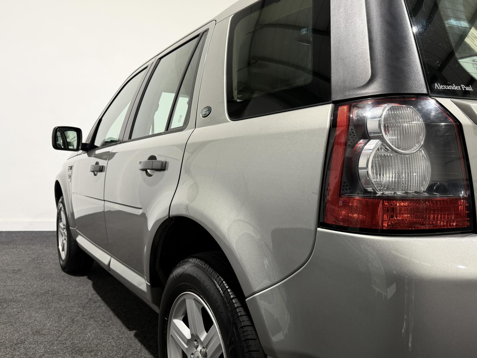 Land Rover Freelander 2 2.2 SD4 GS SUV 5dr Diesel CommandShift 4WD Euro 5 (190 ps)