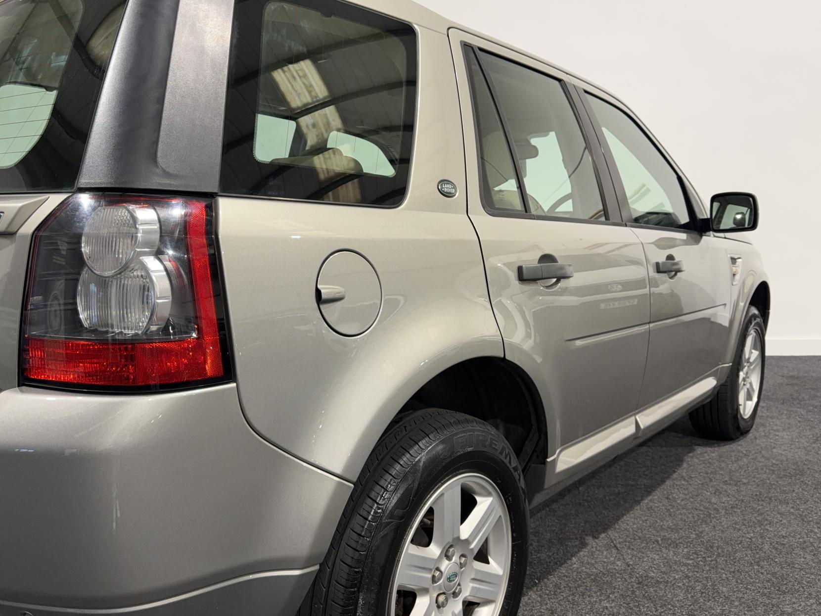 Land Rover Freelander 2 2.2 SD4 GS SUV 5dr Diesel CommandShift 4WD Euro 5 (190 ps)